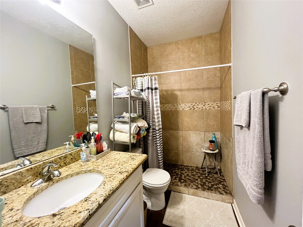 3206 Druid Street Property Photo 12
