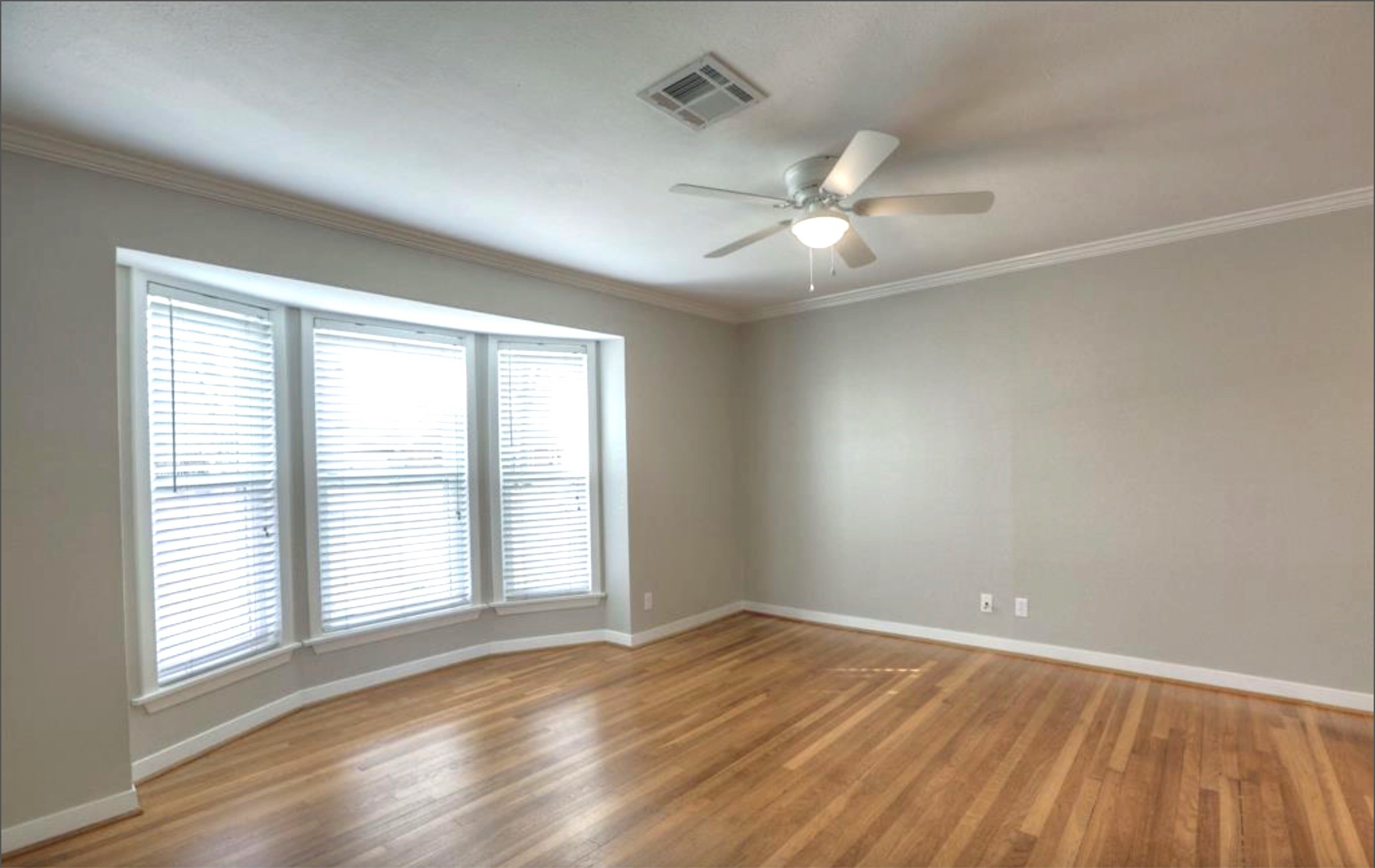 9802 Pine Lake Drive Drive Property Photo 3