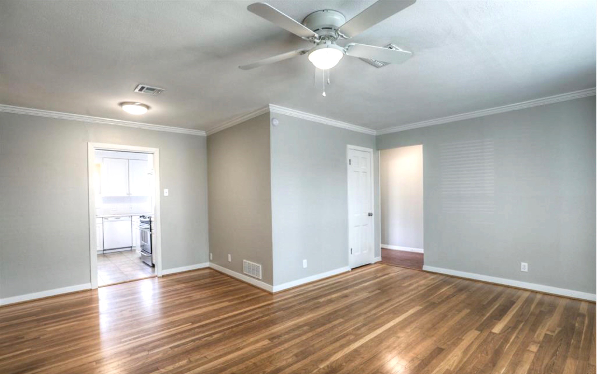 9802 Pine Lake Drive Drive Property Photo 4