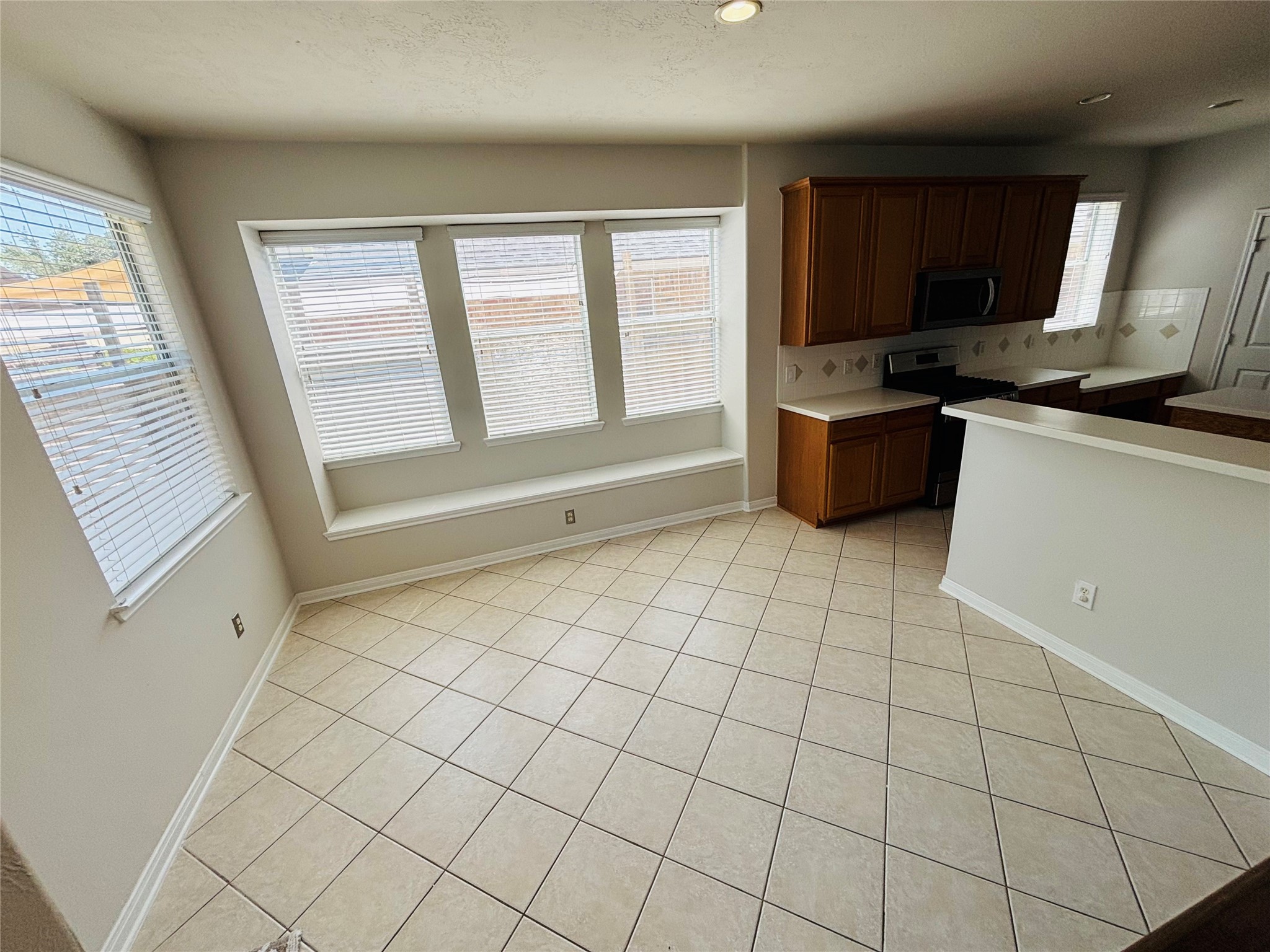 18002 Secret Branch Lane Property Photo 9