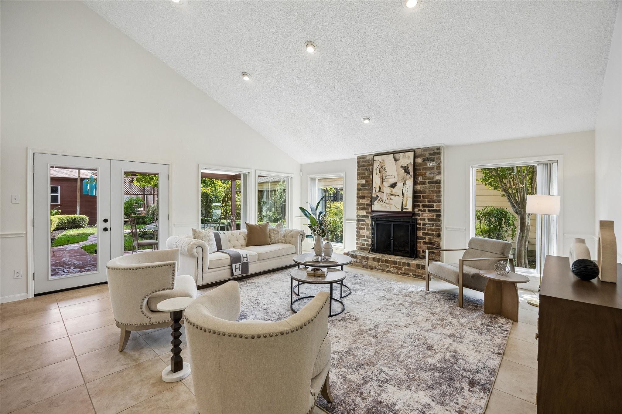 11523 Highgrove Drive Property Photo 8