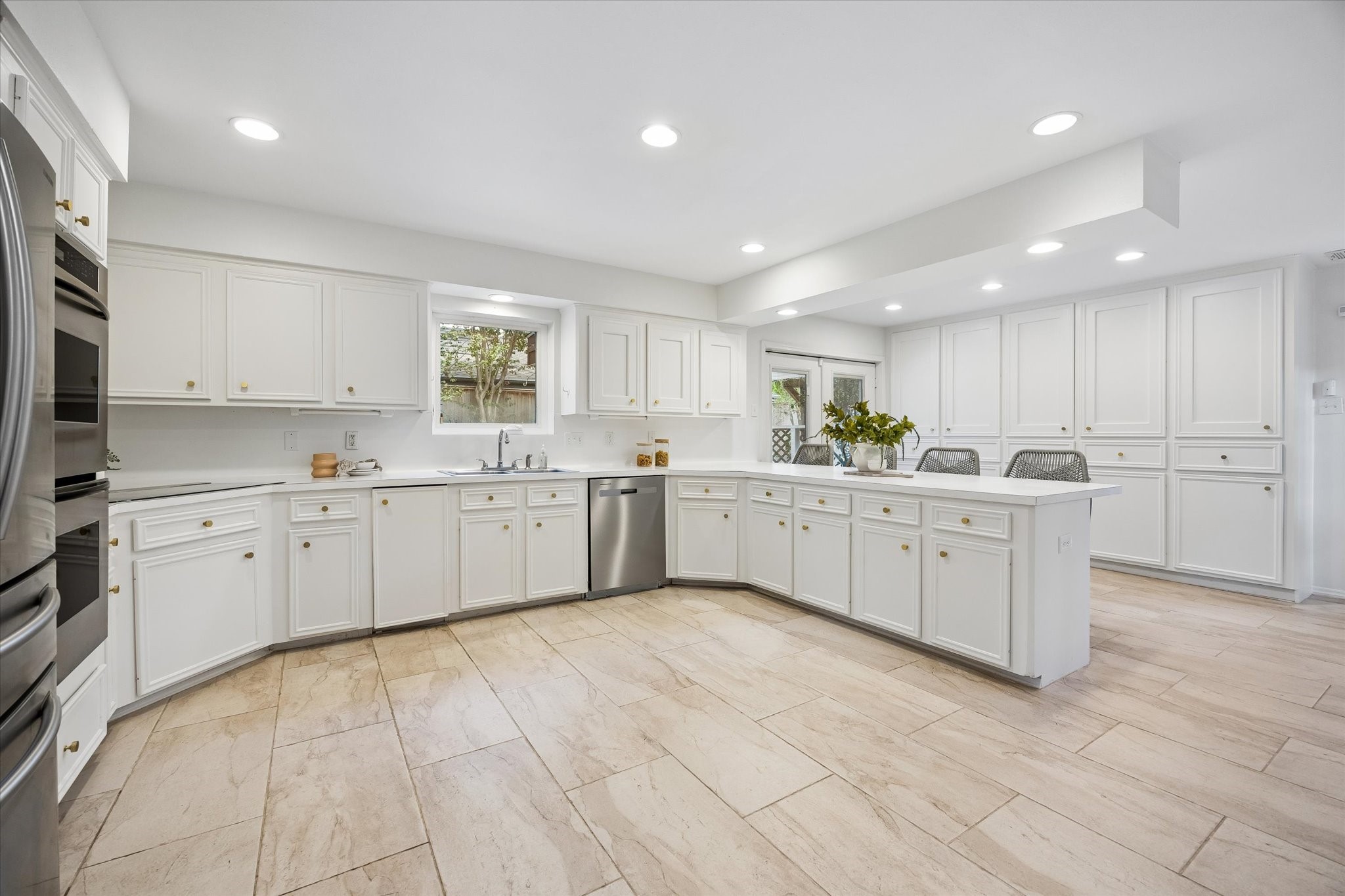 11523 Highgrove Drive Property Photo 12