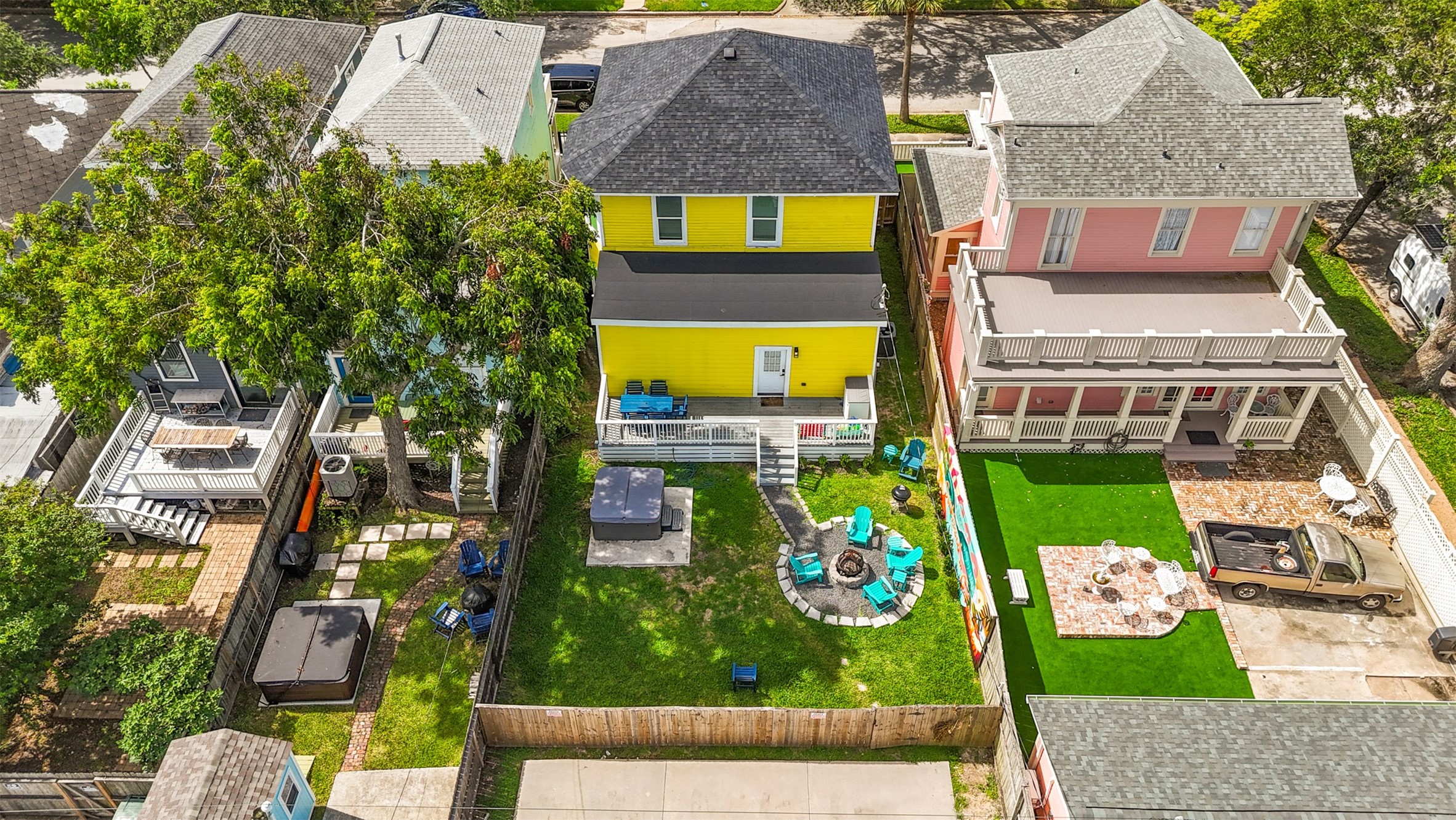 3124 Bernardo De Galvez Avenue Property Photo 42