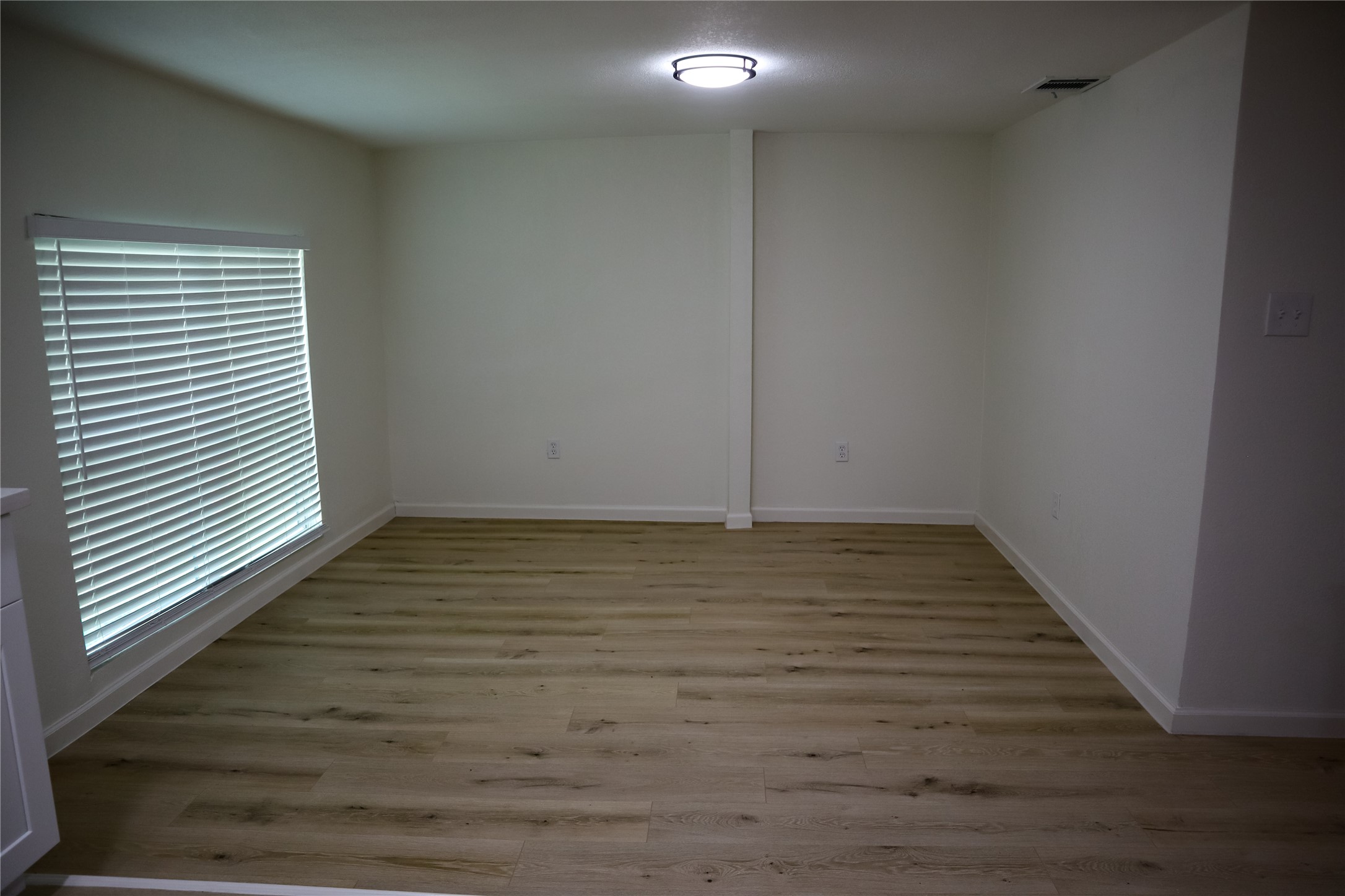 621 North Street Property Photo 8