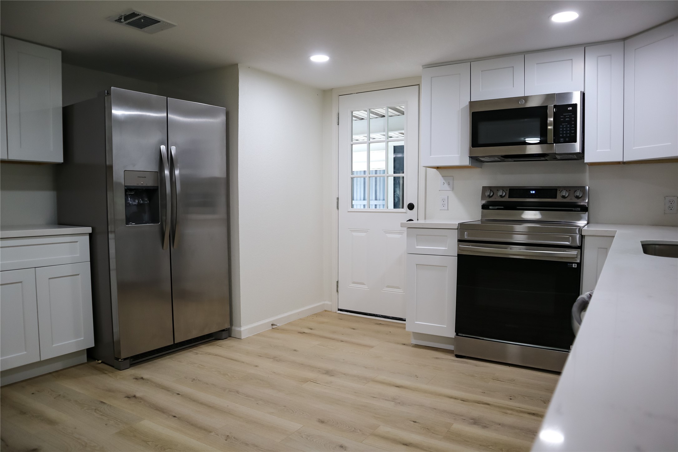 621 North Street Property Photo 10