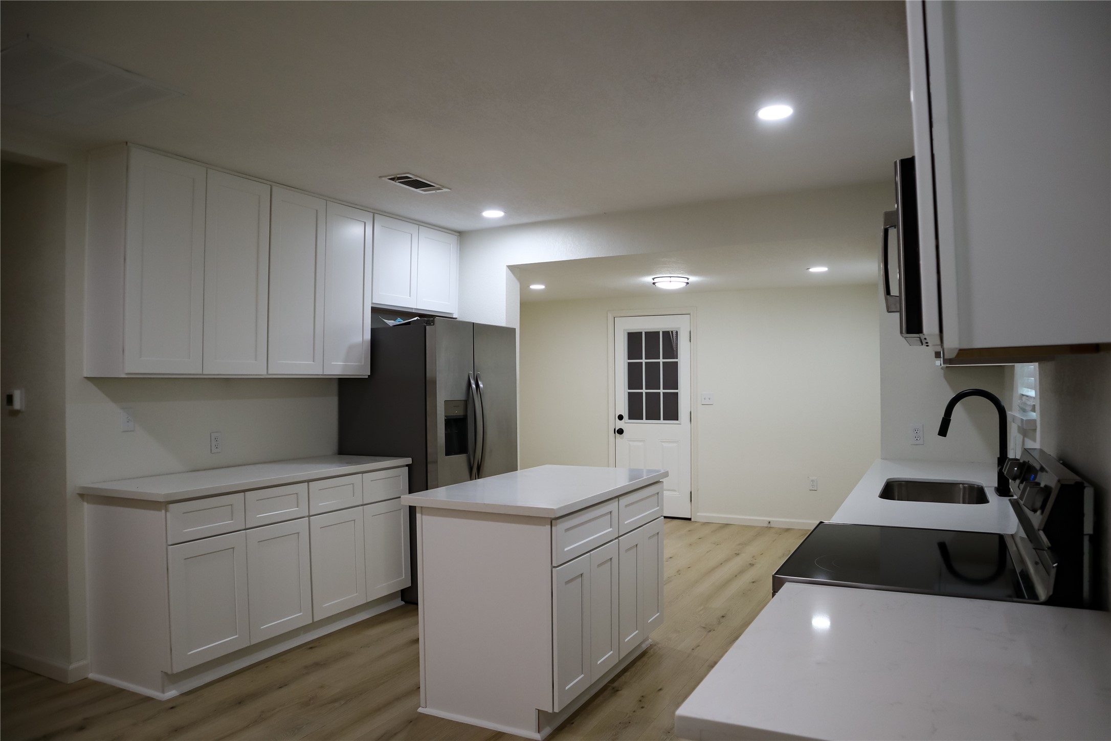 621 North Street Property Photo 34
