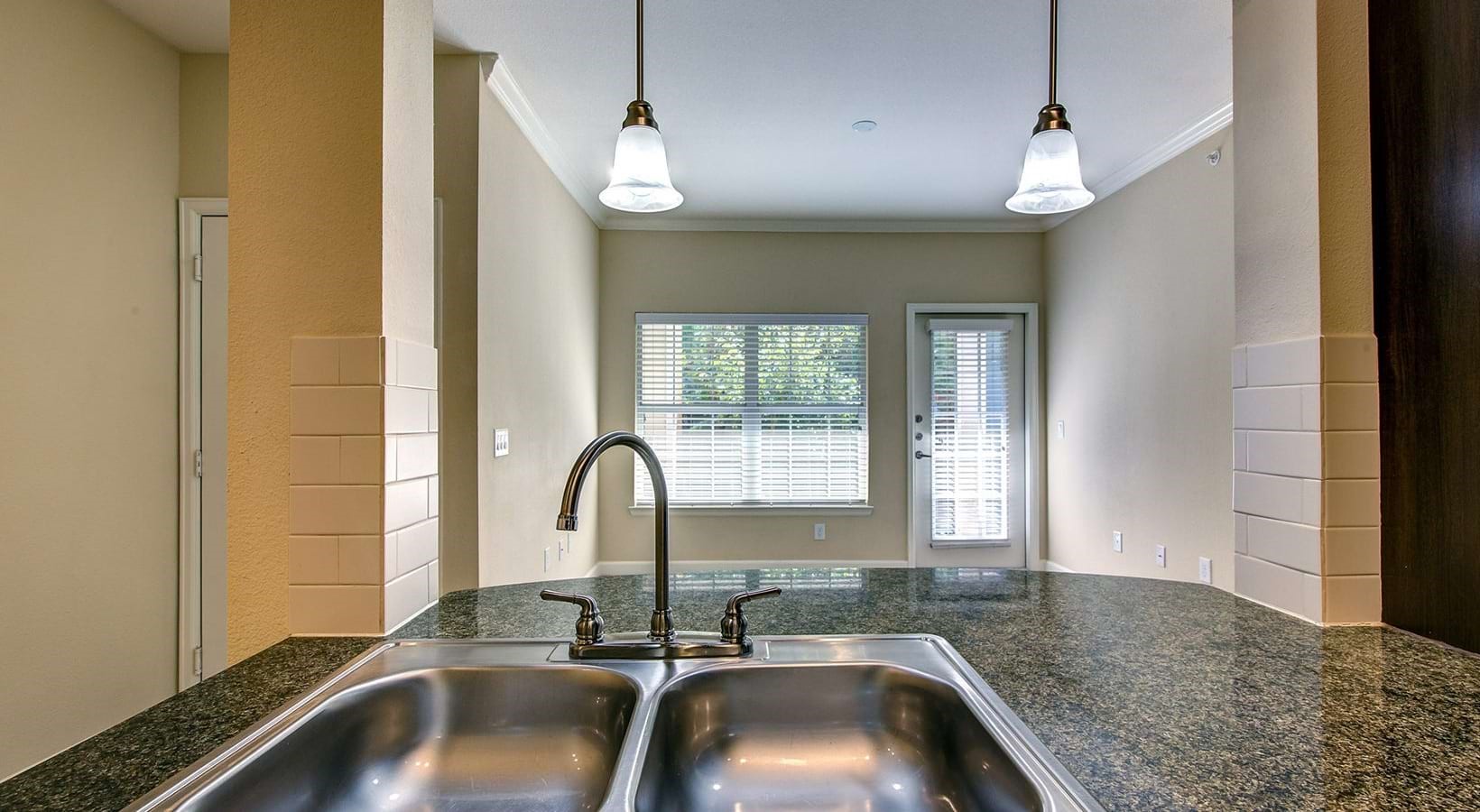 2951 N Loop 336 W 835 Property Photo 10