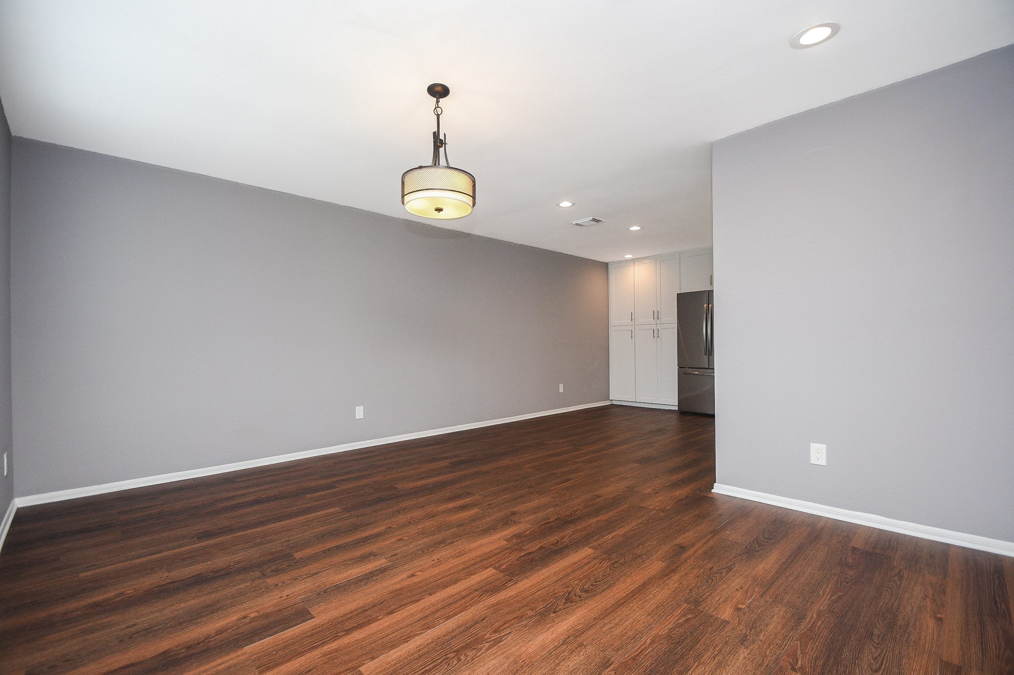 3330 S Sutton Square Property Photo 6