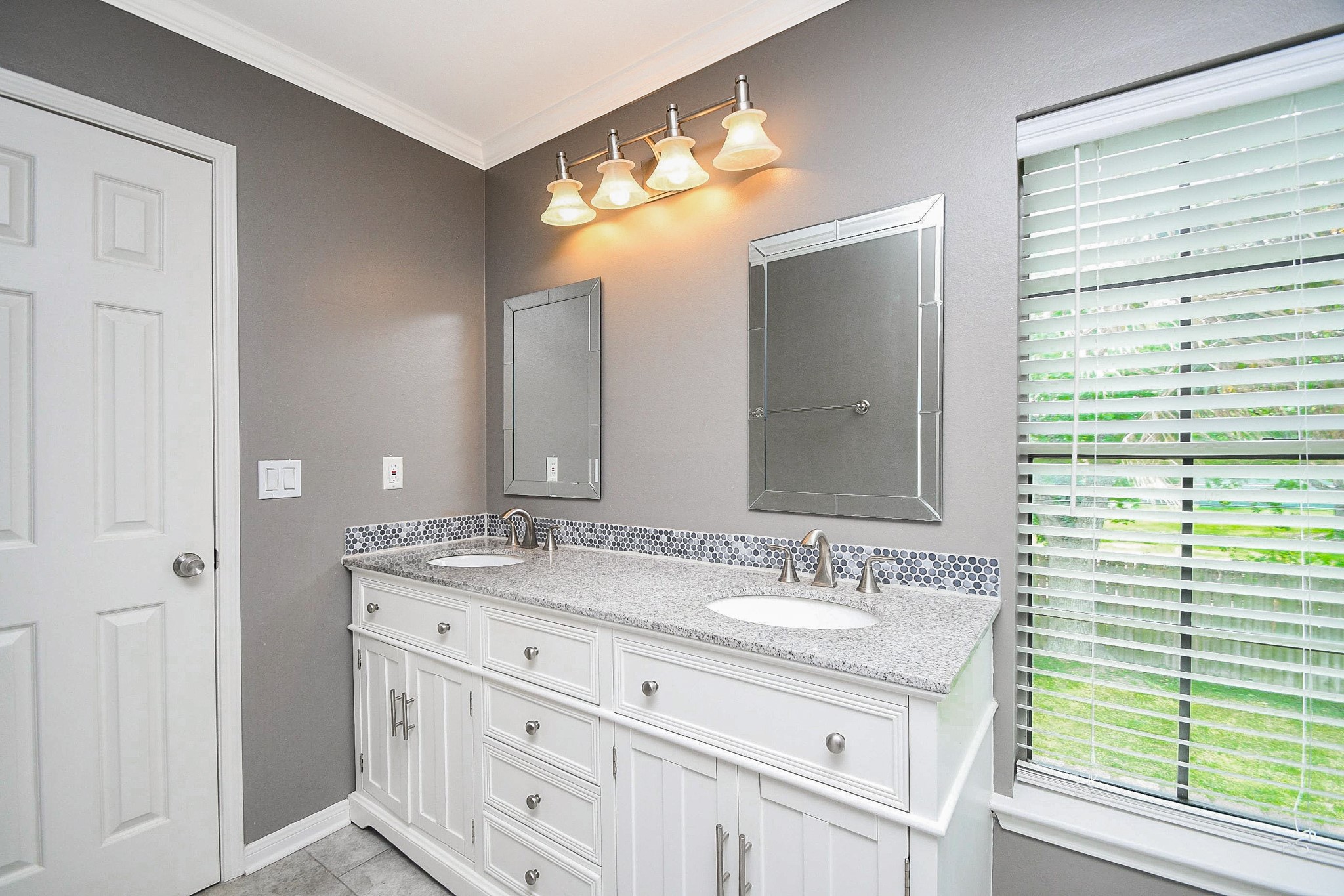 3330 S Sutton Square Property Photo 22