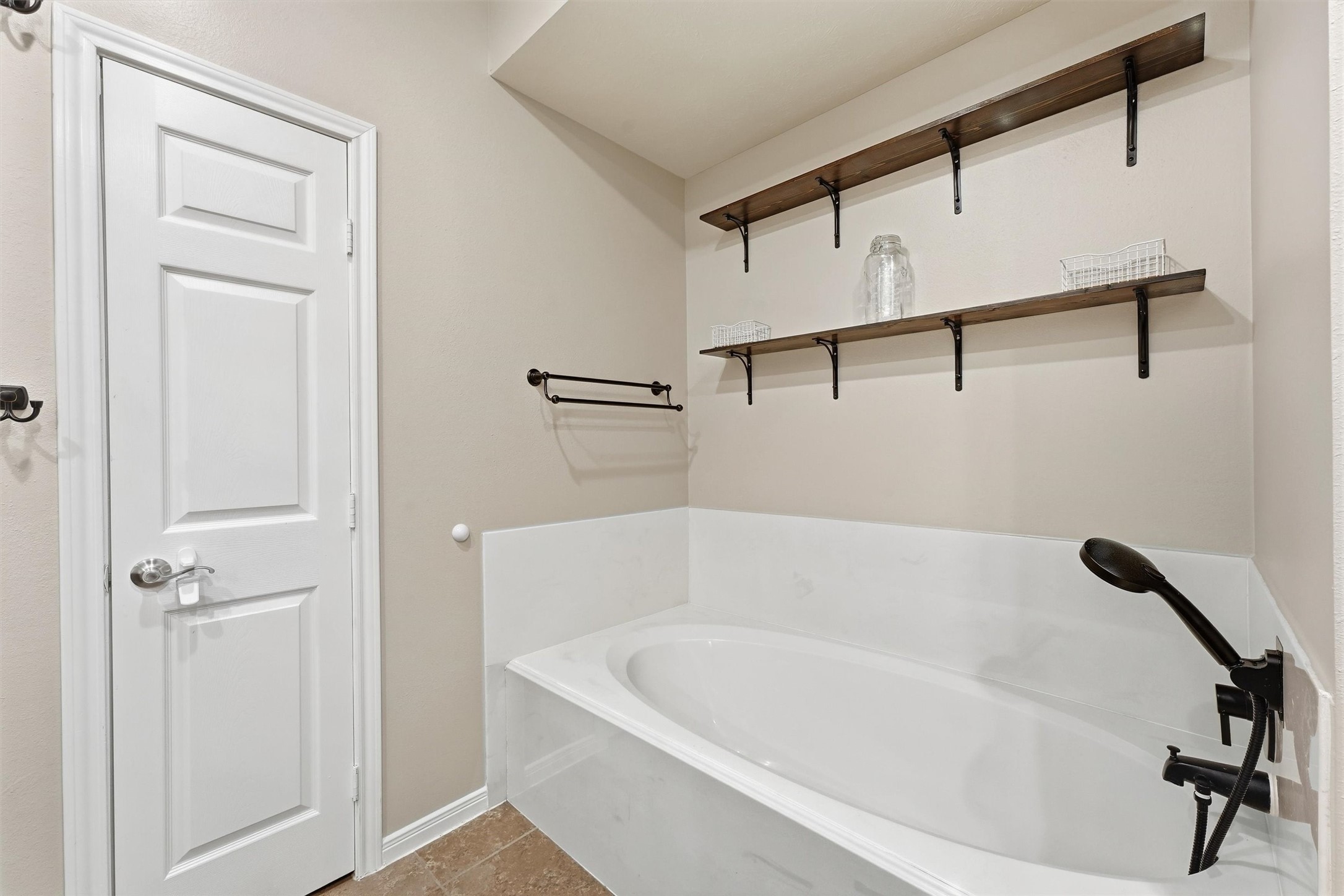 6715 Arlington Drive Property Photo 17