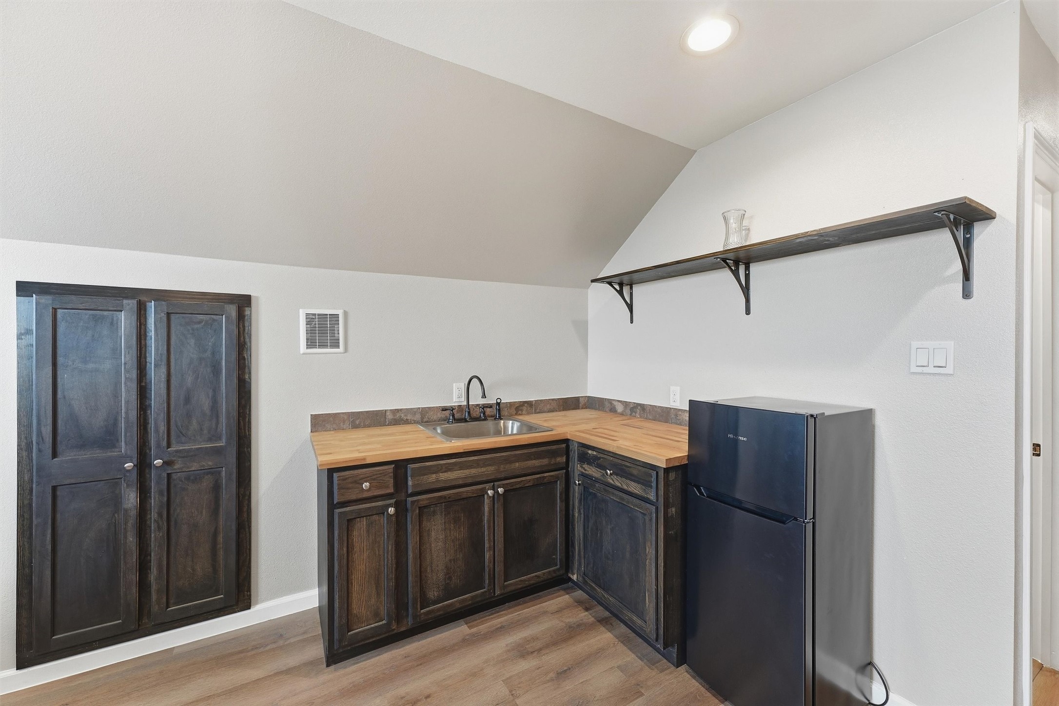 6715 Arlington Drive Property Photo 22