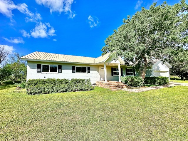 380 King Drive Property Photo 1
