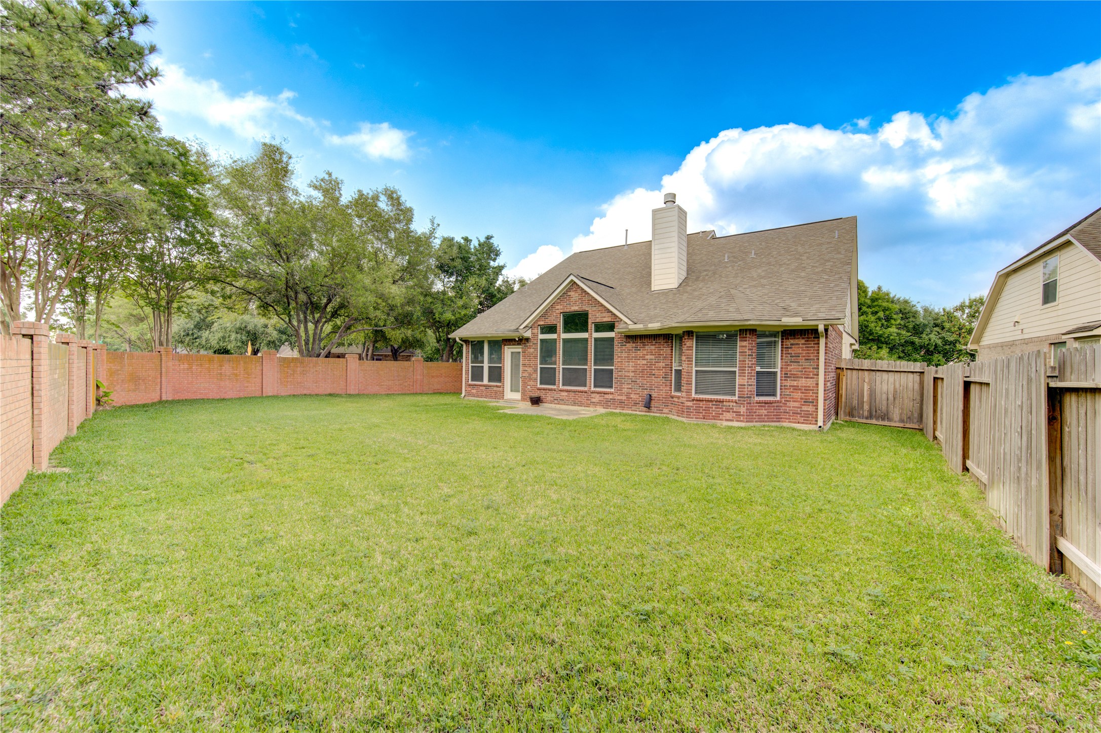 4702 Lawton Bend Lane Property Photo 25