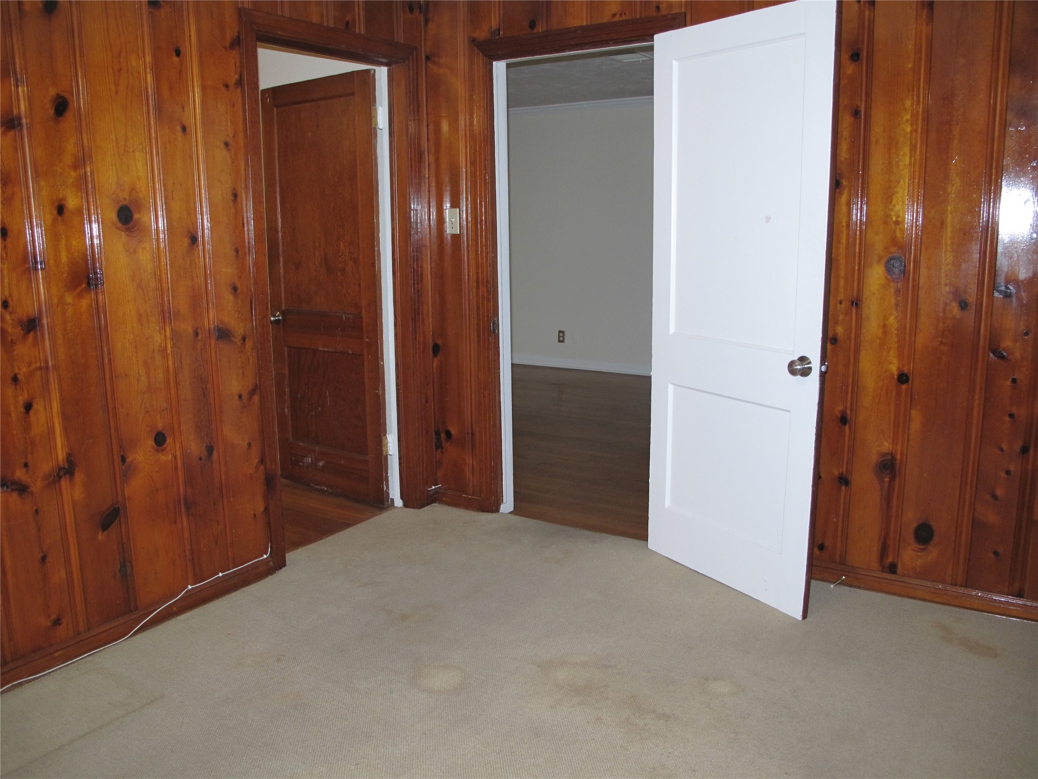 5125 Locust Street Property Photo 6