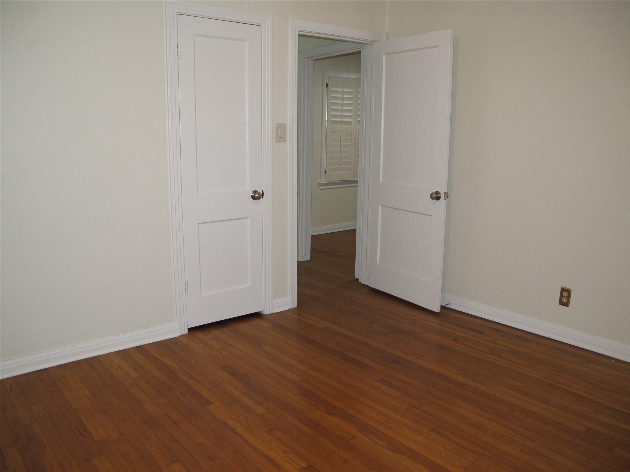 5125 Locust Street Property Photo 12