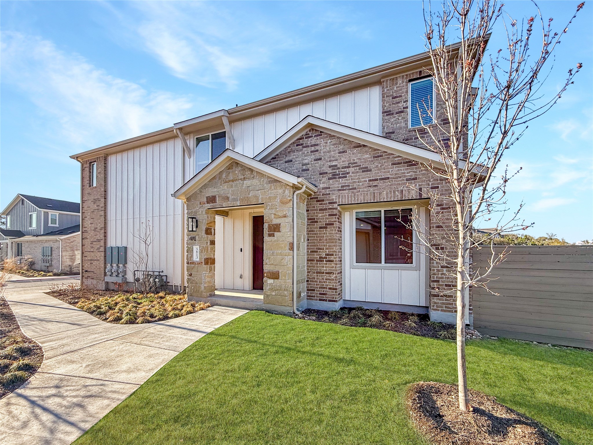 5613 Mobeetie Loop Property Photo 4