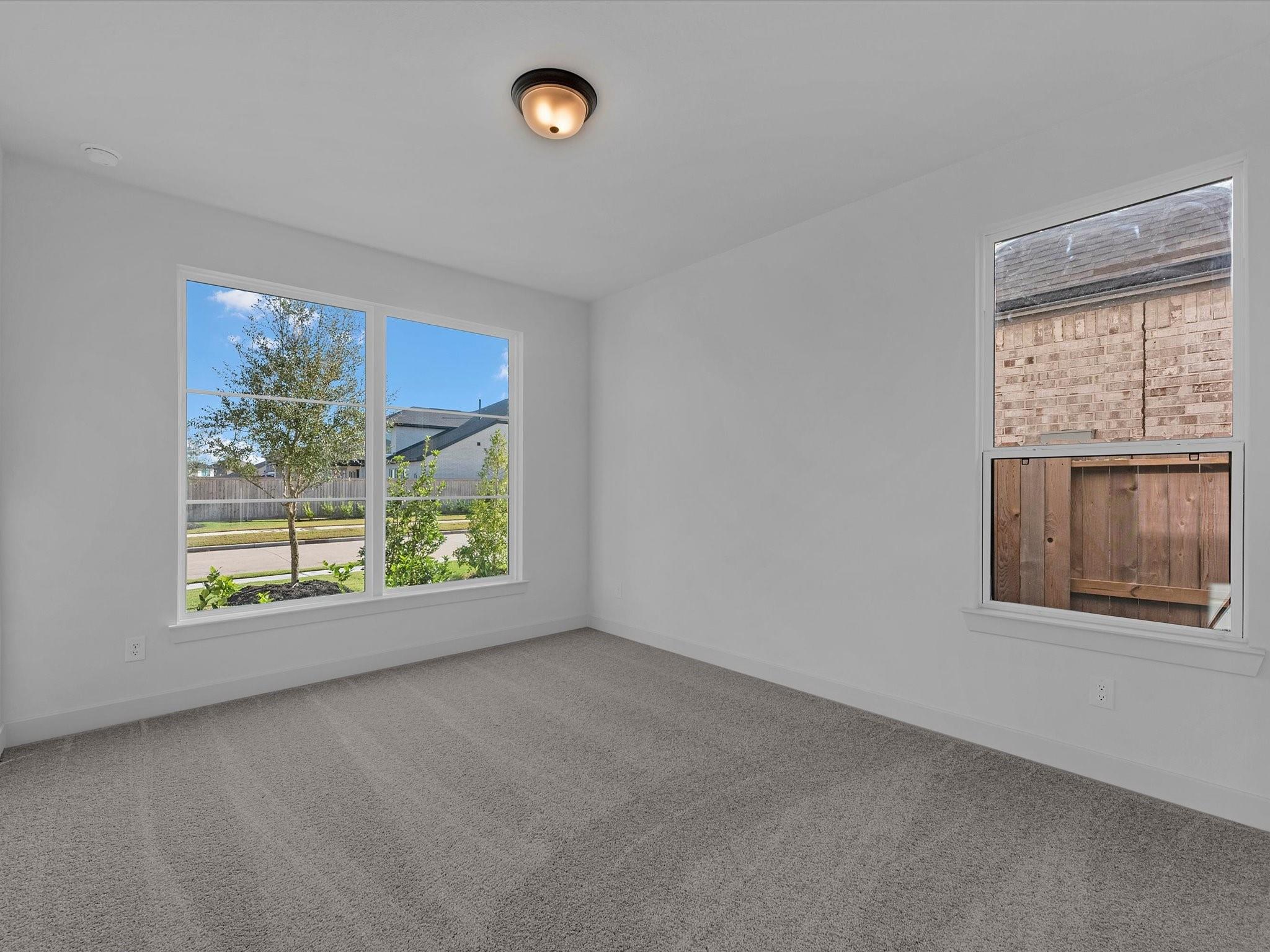 2718 Summer Lark Drive Property Photo 14