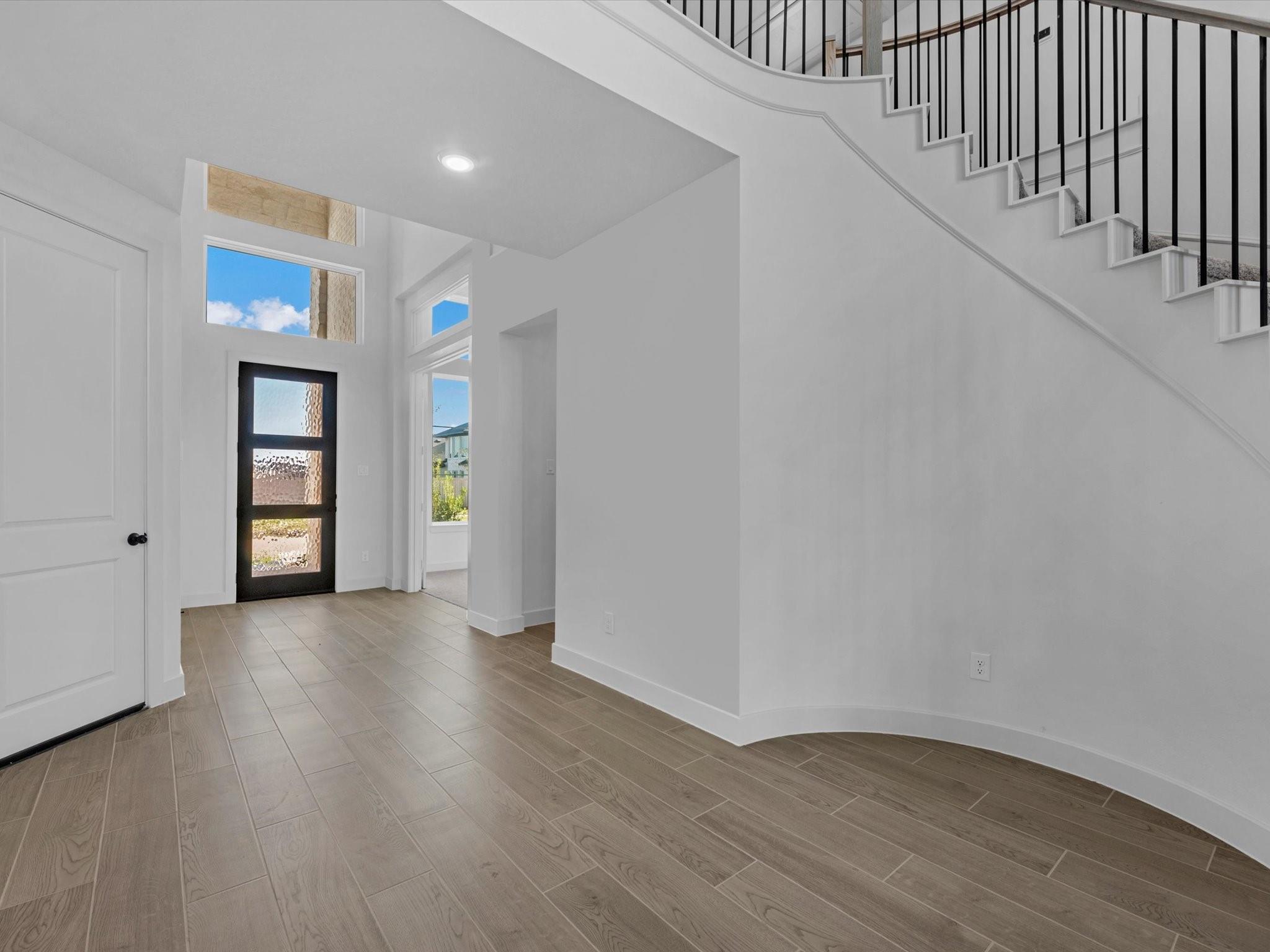 2718 Summer Lark Drive Property Photo 16