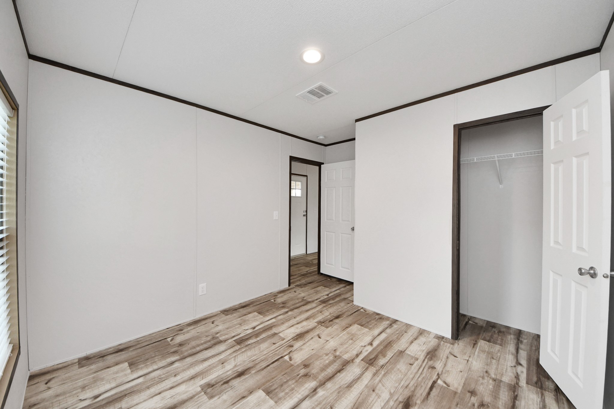 1556 Brown Road Property Photo 15