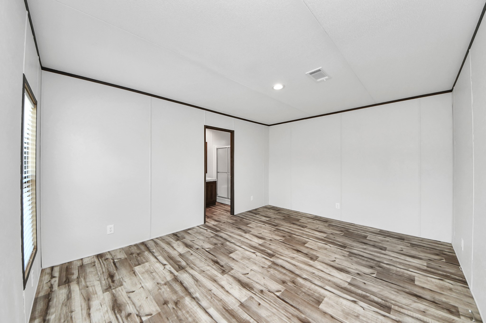 1556 Brown Road Property Photo 18