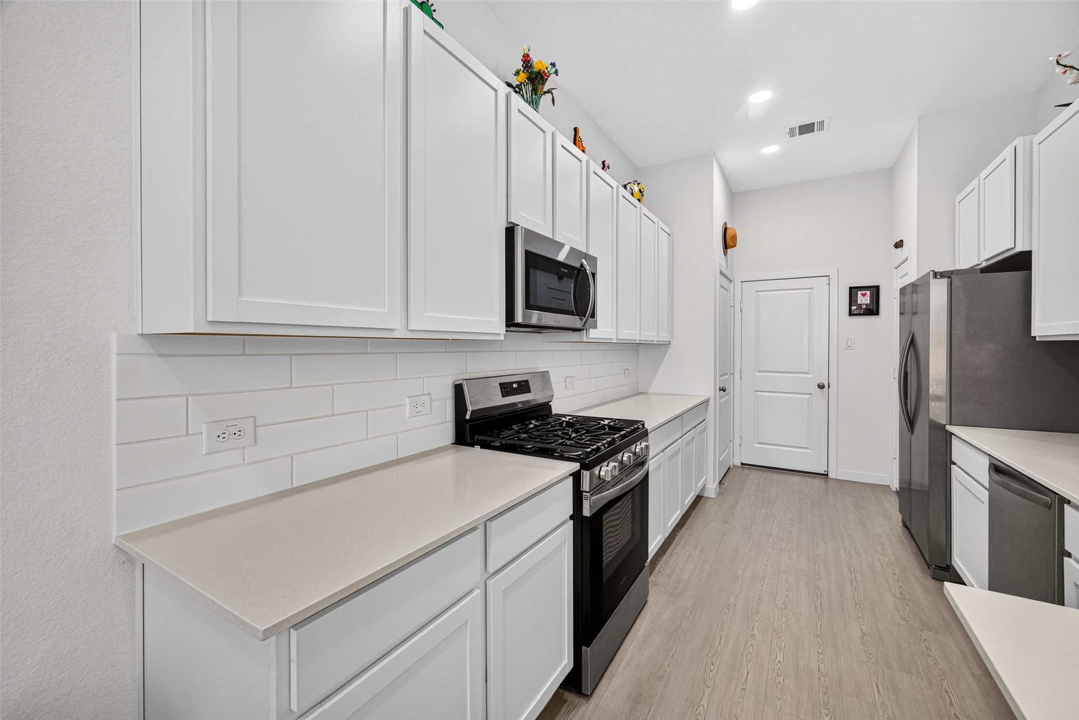 2206 Via Cami Lane Property Photo 11