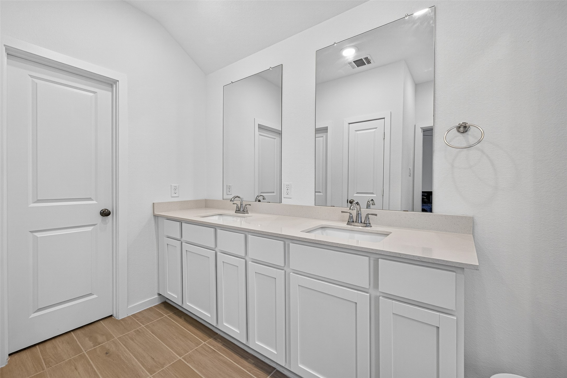 2206 Via Cami Lane Property Photo 39