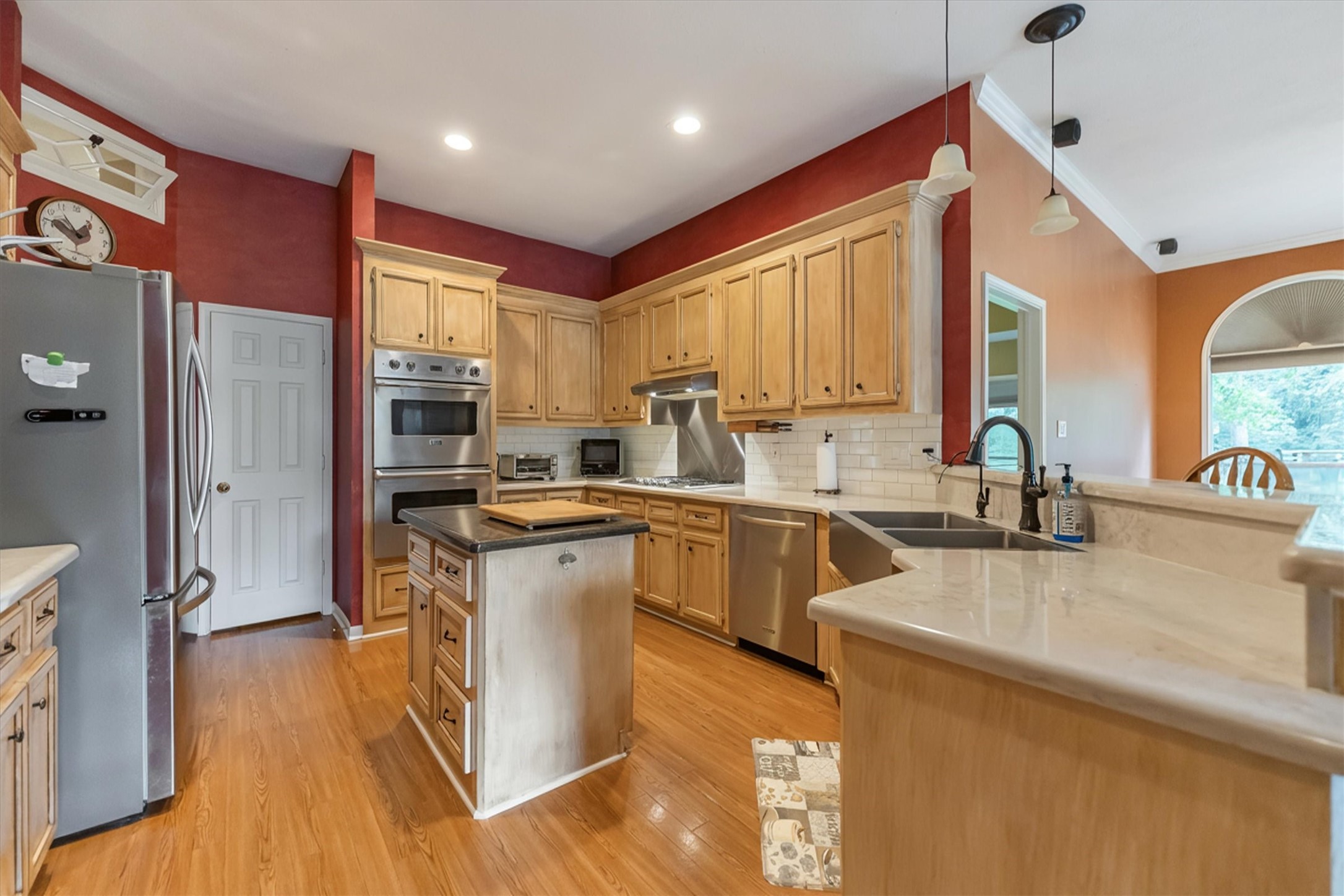 2434 Pebblebrook Circle Property Photo 3