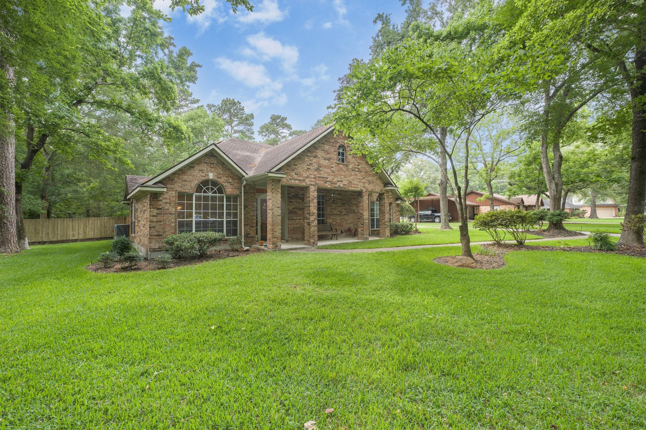 2434 Pebblebrook Circle Property Photo 8