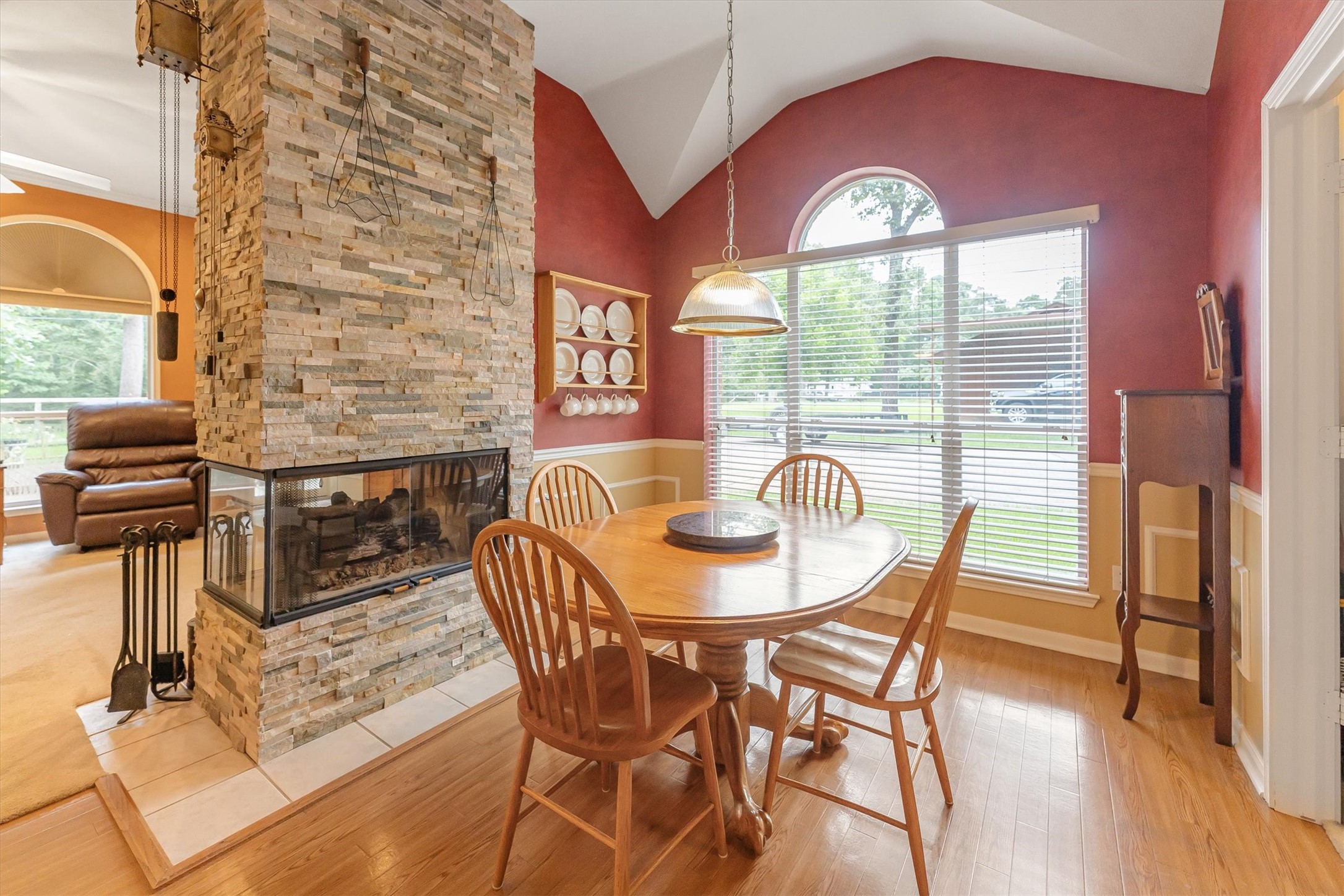 2434 Pebblebrook Circle Property Photo 13