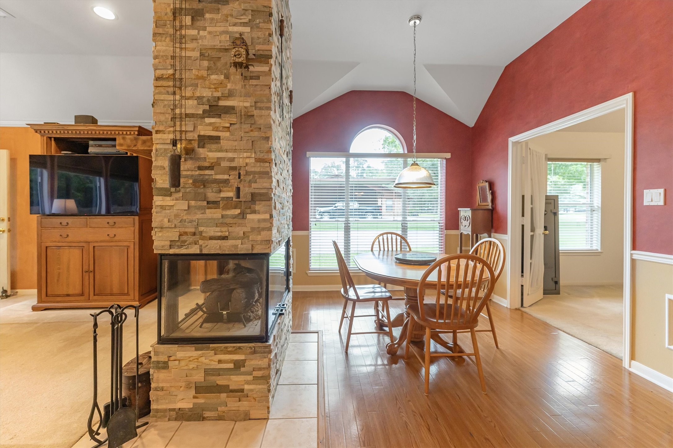 2434 Pebblebrook Circle Property Photo 14