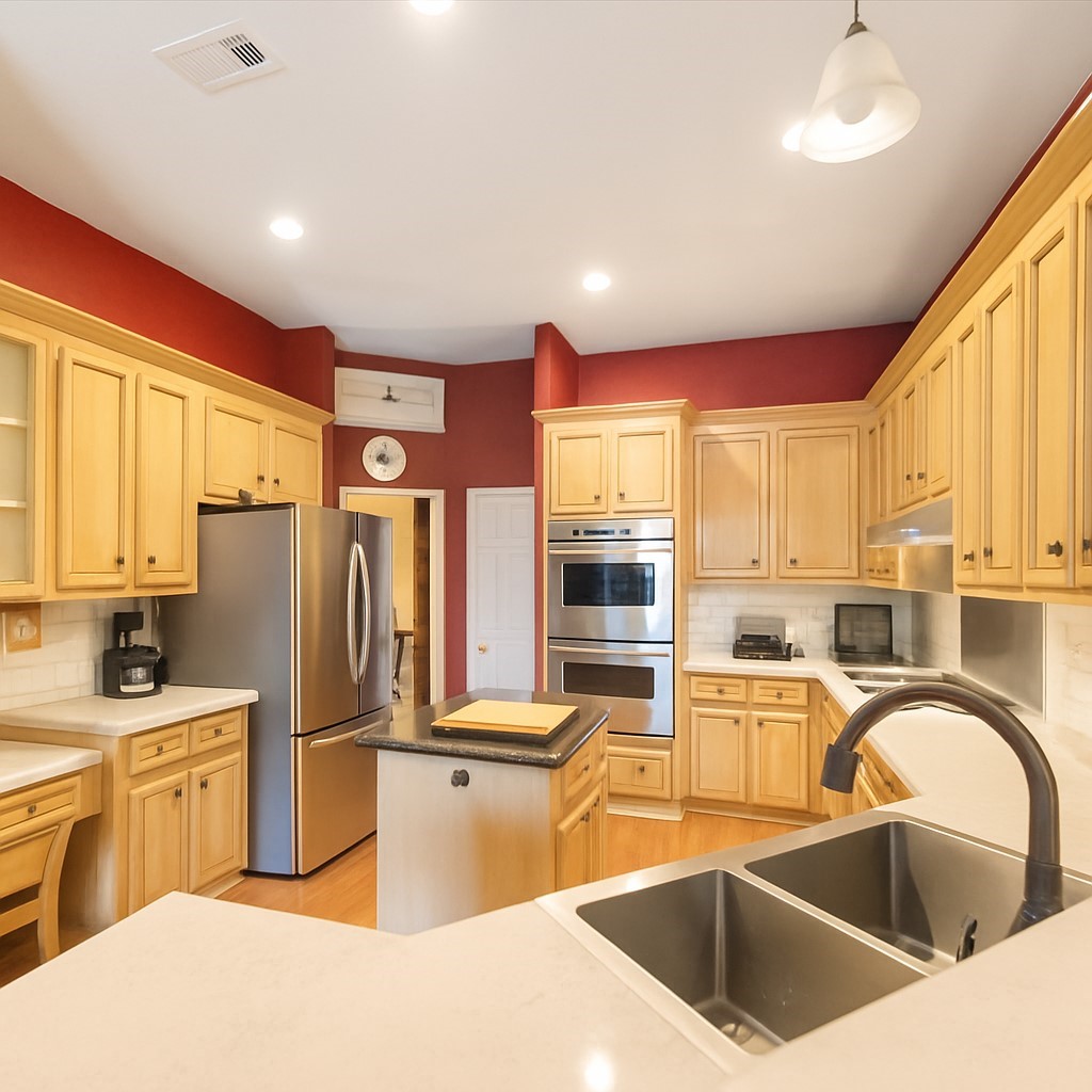 2434 Pebblebrook Circle Property Photo 21