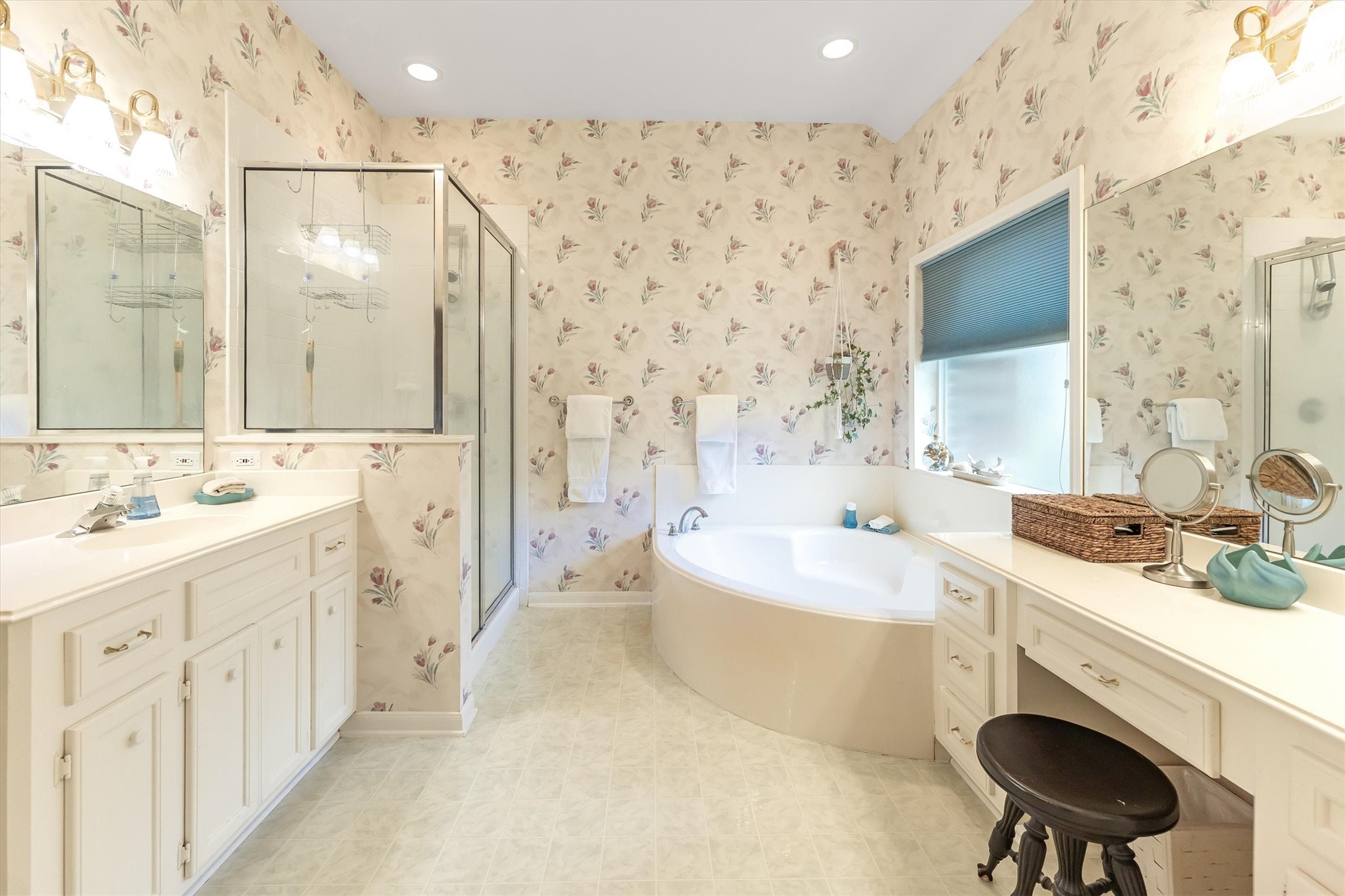 2434 Pebblebrook Circle Property Photo 31