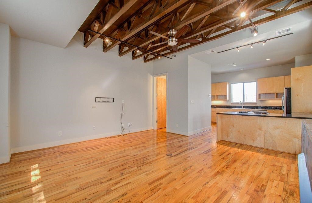 318 Mcalpine Street Property Photo 16