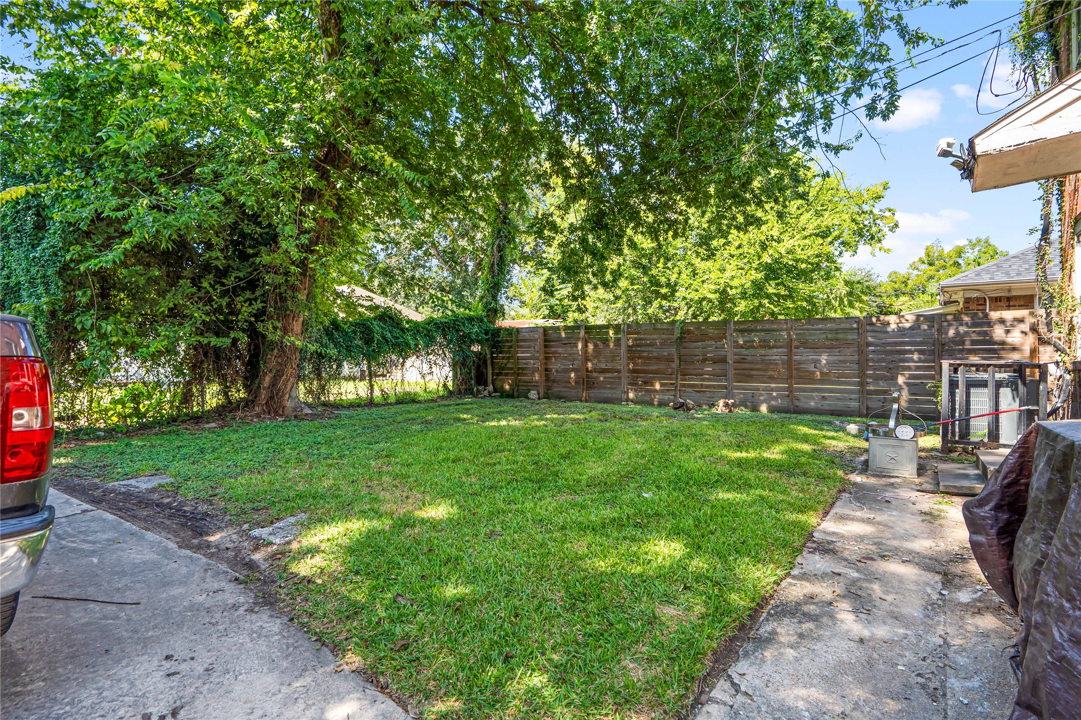 3102 Isabella Street Property Photo 6