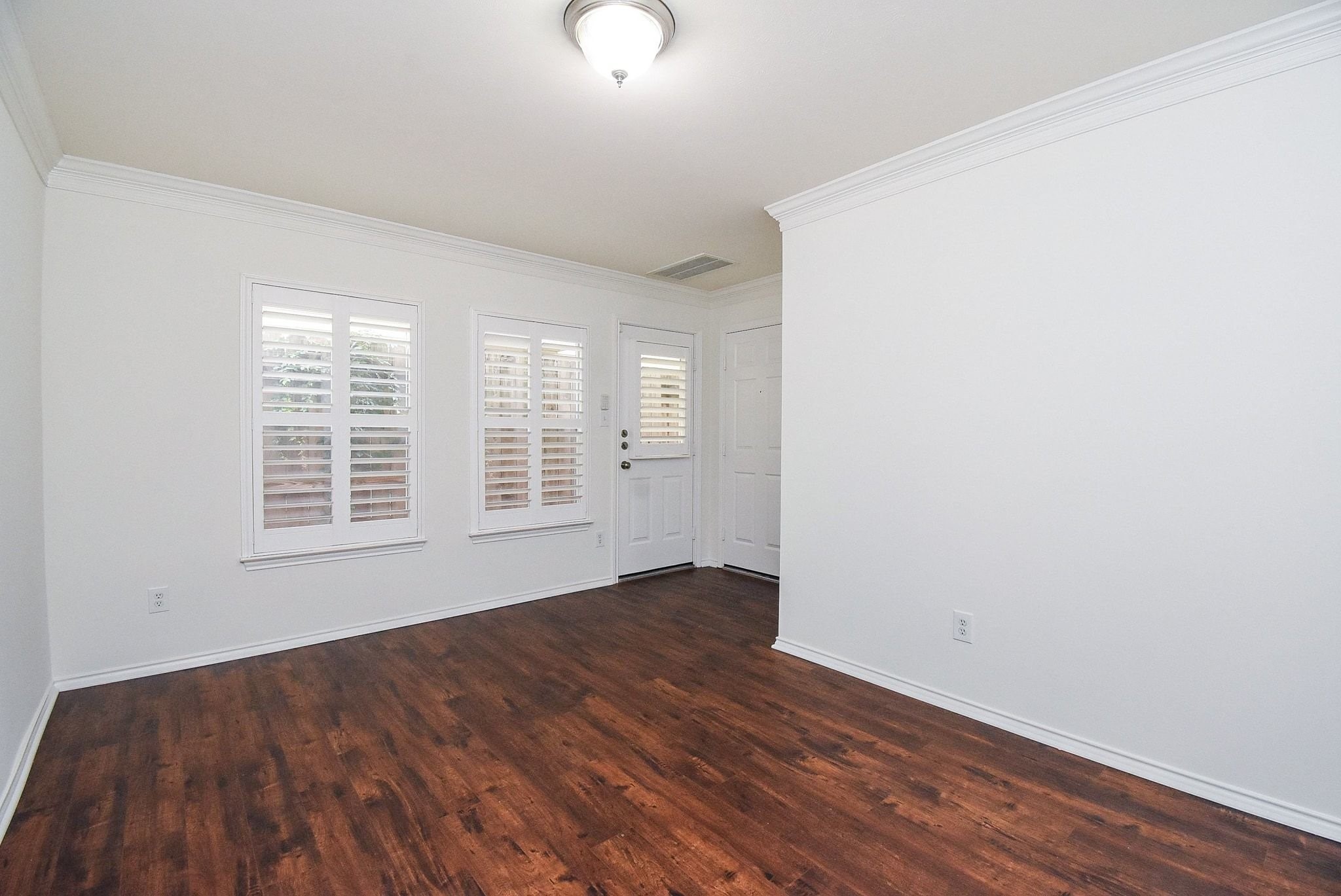 1622 W 25th Street Property Photo 10