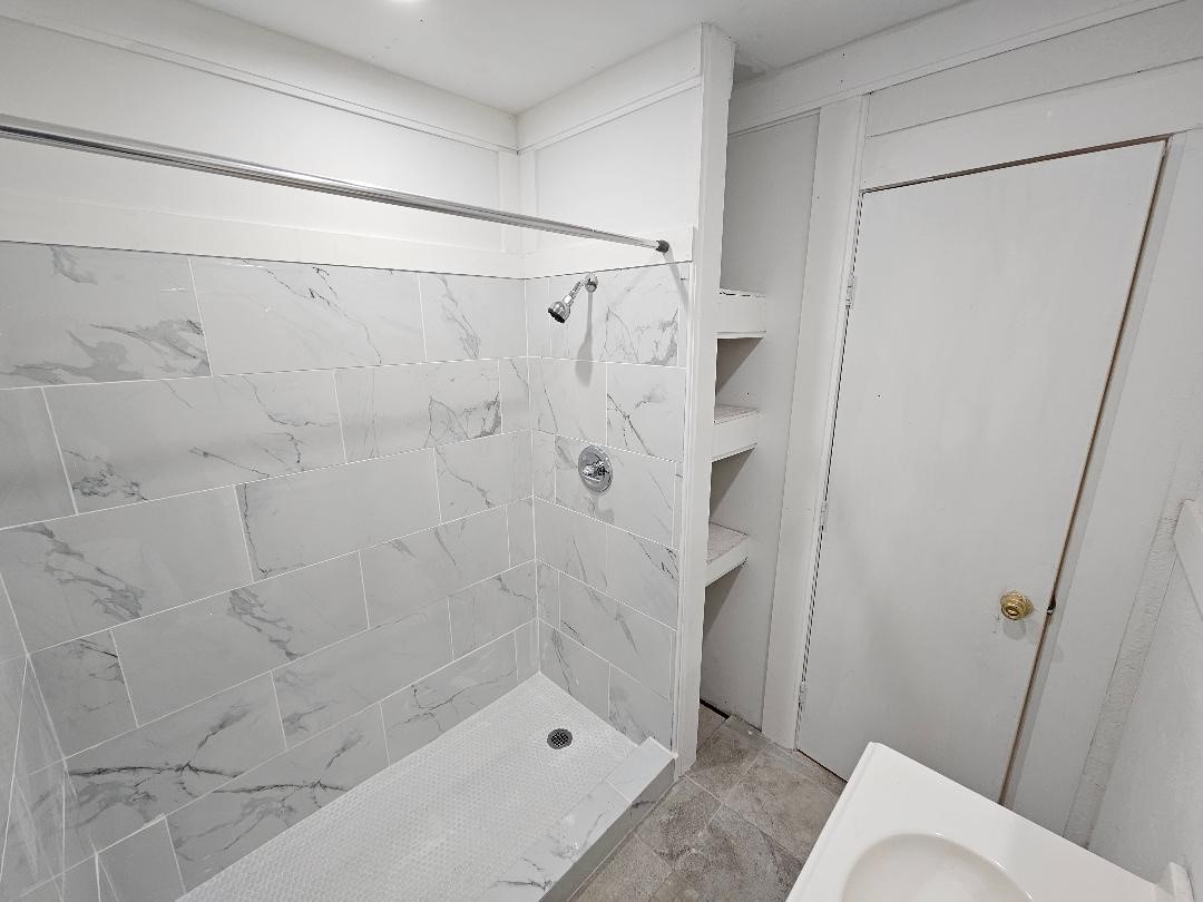 1013 W Snyder Street Property Photo 11