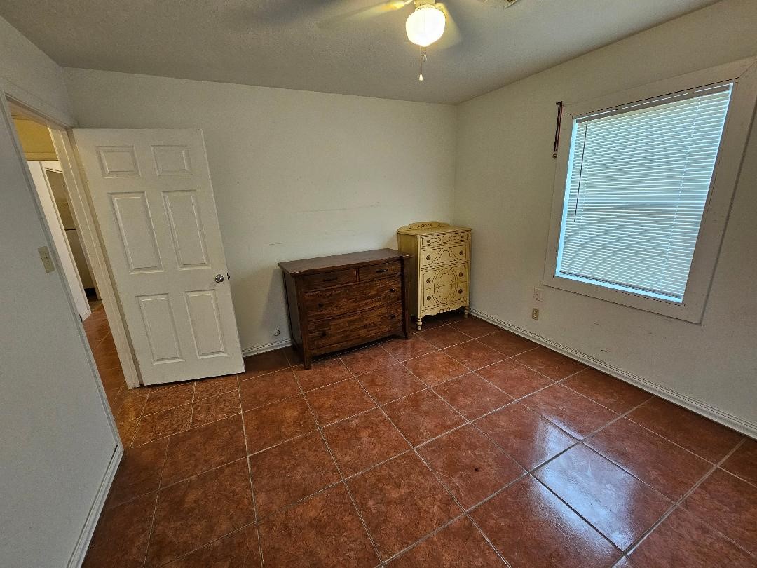 1013 W Snyder Street Property Photo 15