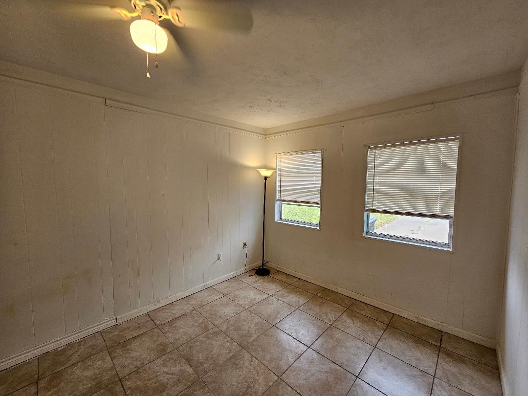 1013 W Snyder Street Property Photo 17