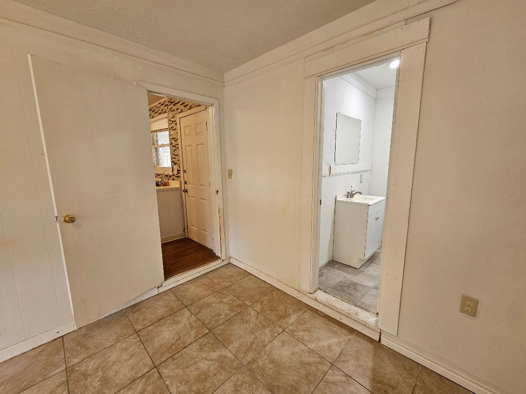 1013 W Snyder Street Property Photo 18