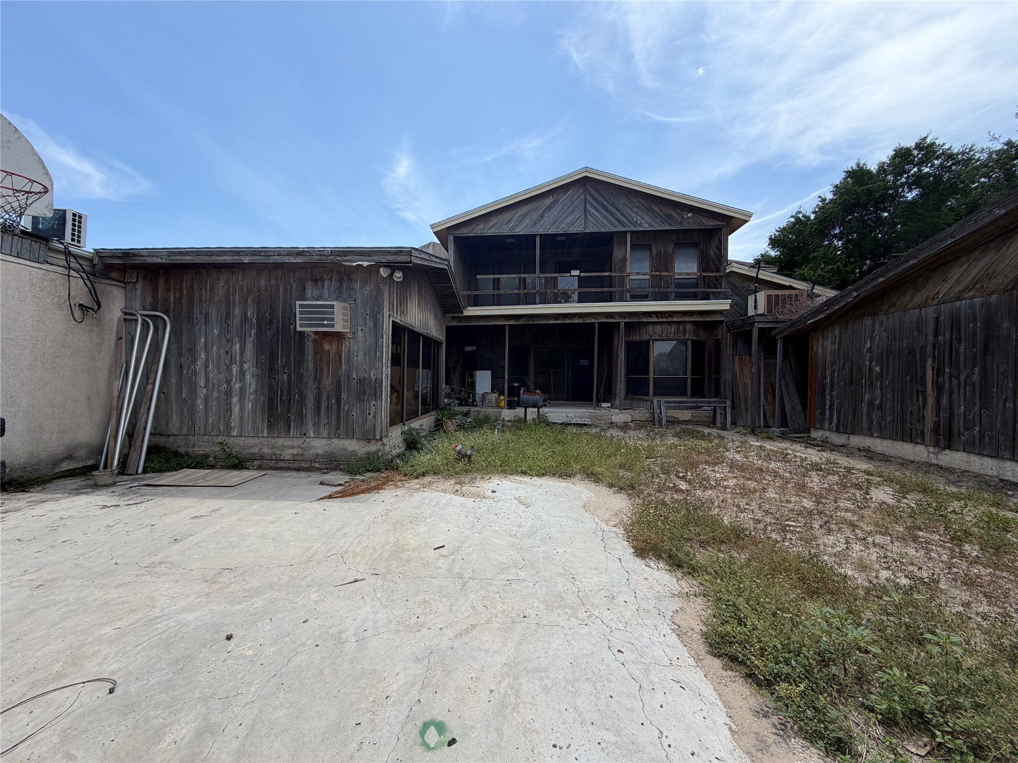 806 Garcia Street Property Photo 34
