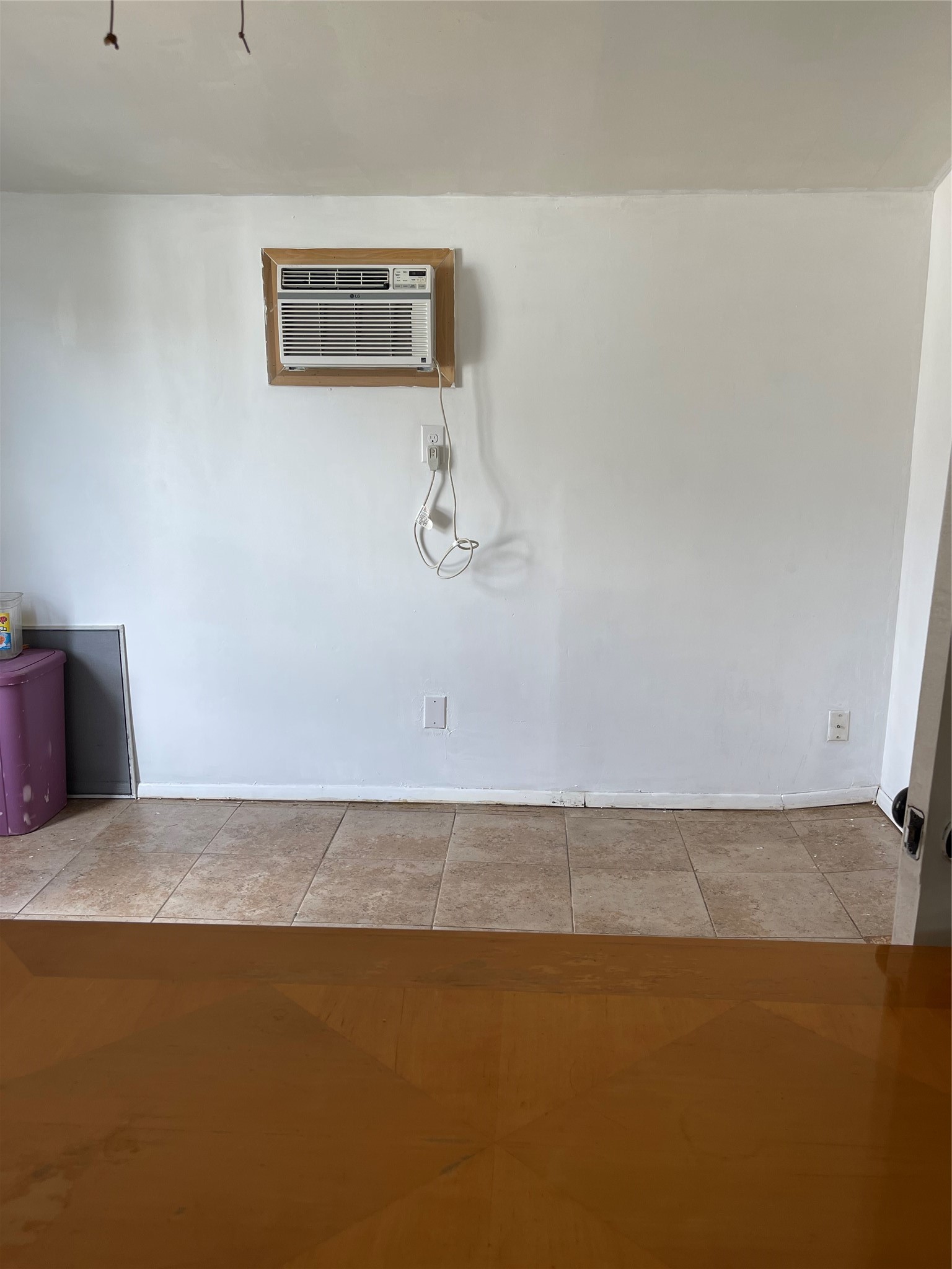 1472 1/2 Godwin Street Property Photo 4