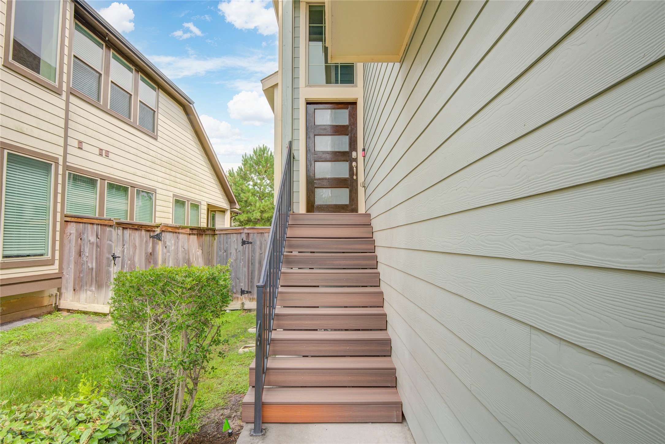 16207 Northern Cardinal Lane Property Photo 6