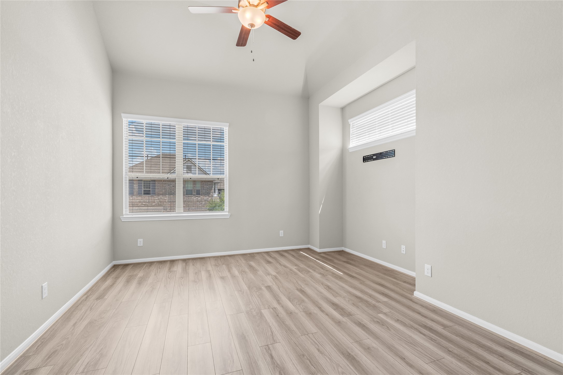 16207 Northern Cardinal Lane Property Photo 28