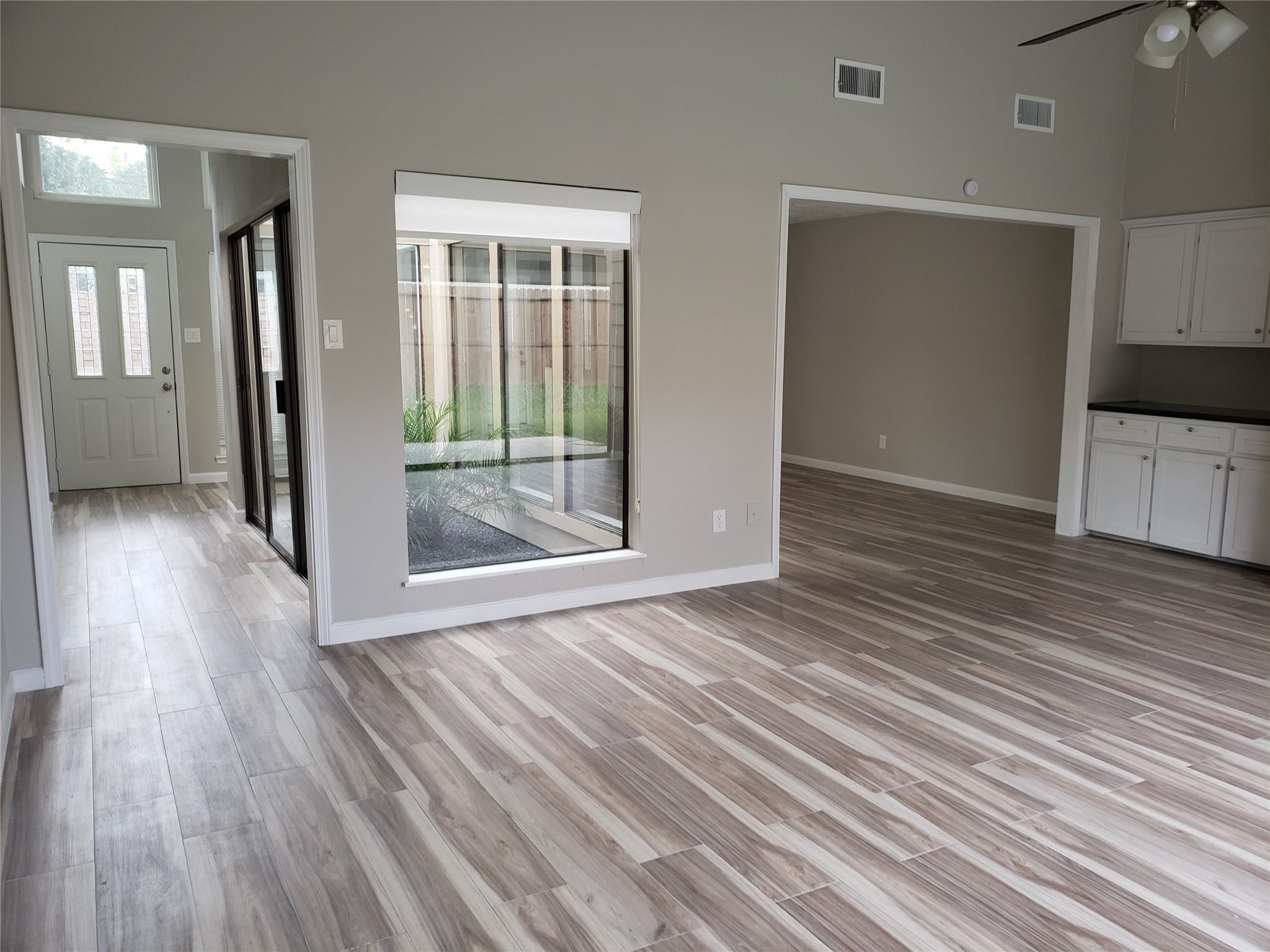 9122 Chesney Downs Drive Property Photo 5