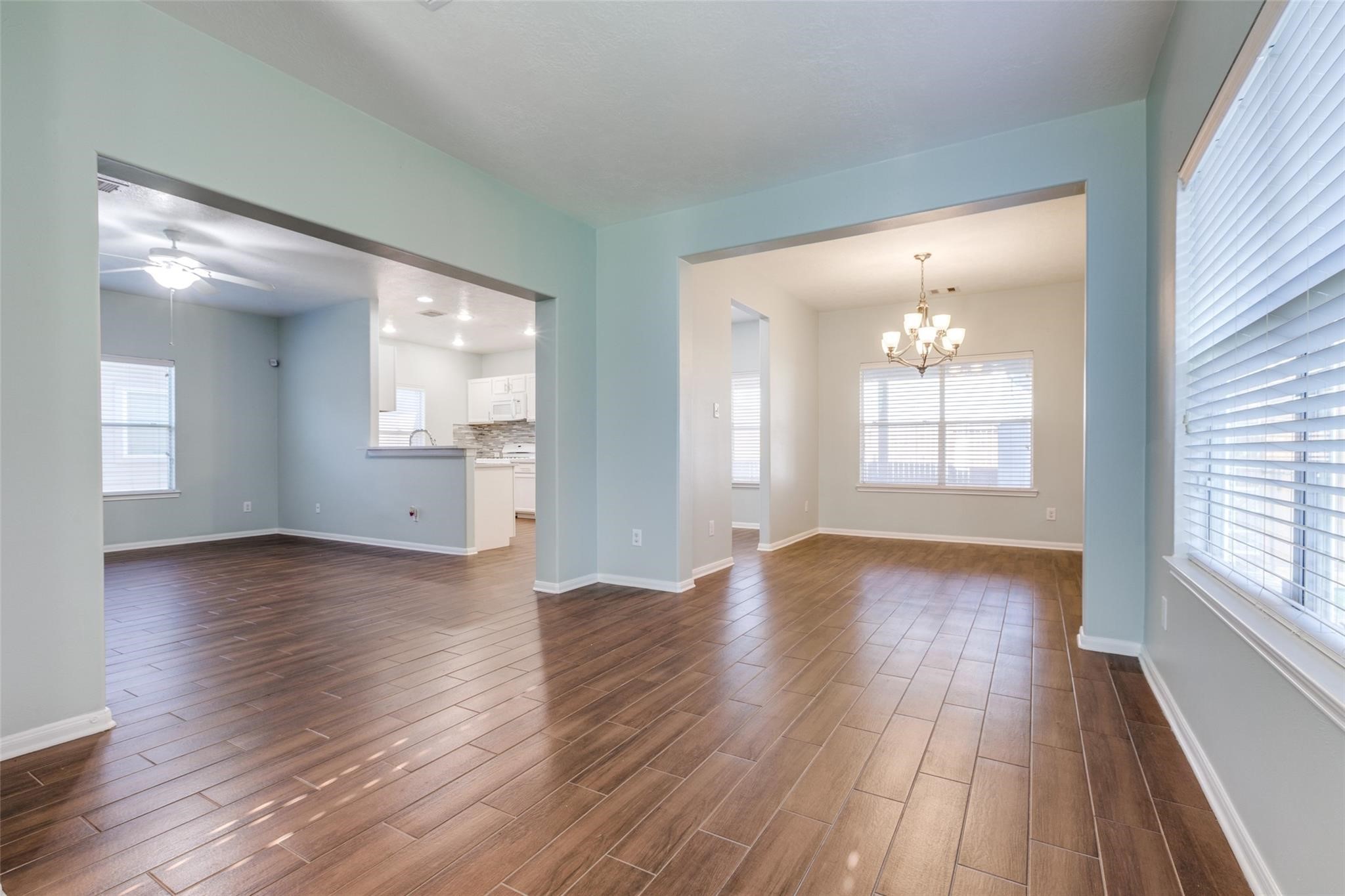 11418 Northam Drive Property Photo 3