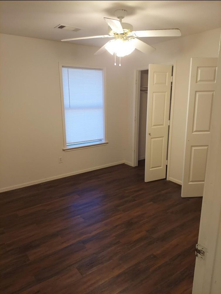 1725 Rock Hollow Loop Property Photo 10
