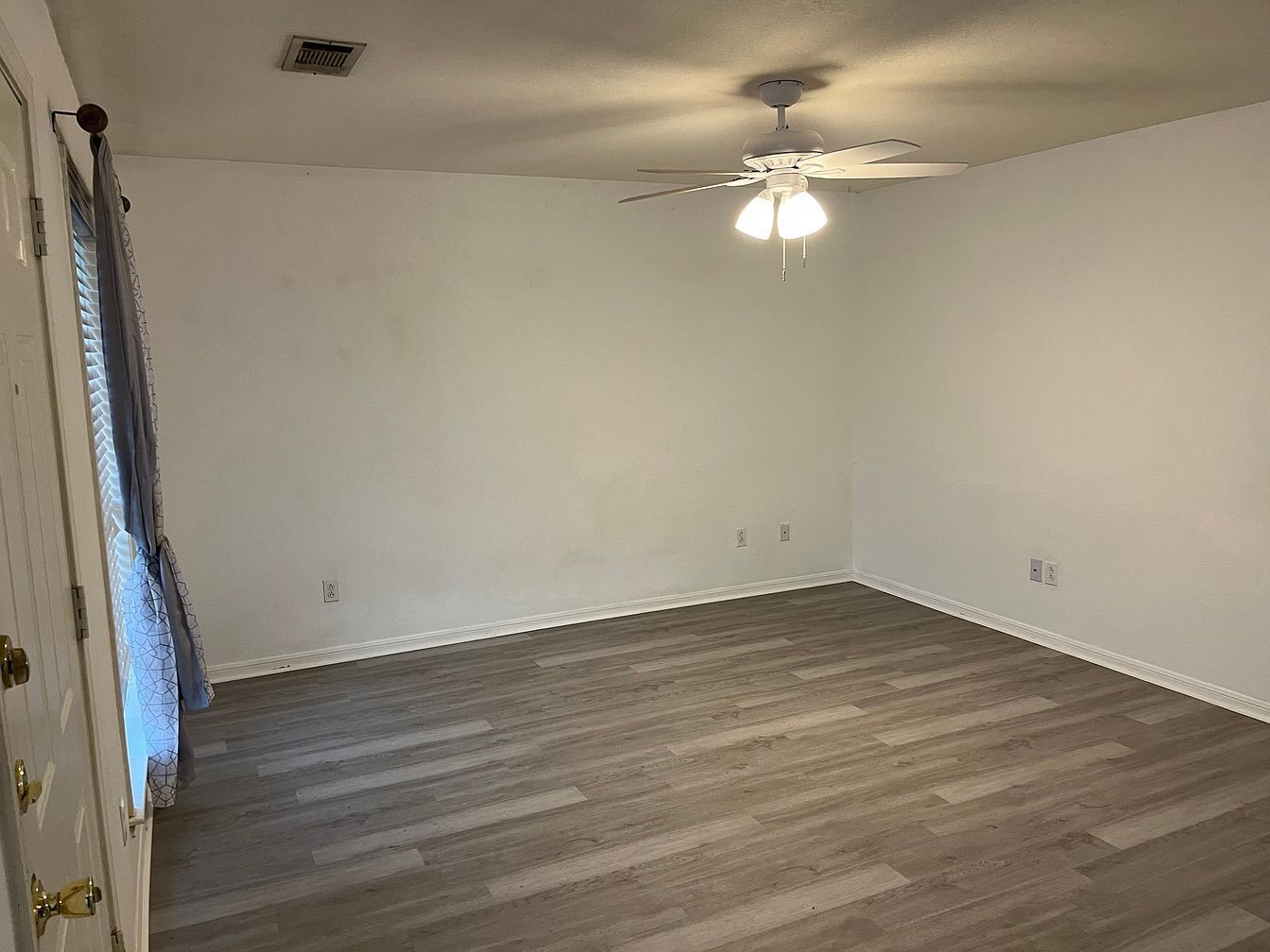 1725 Rock Hollow Loop Property Photo 12