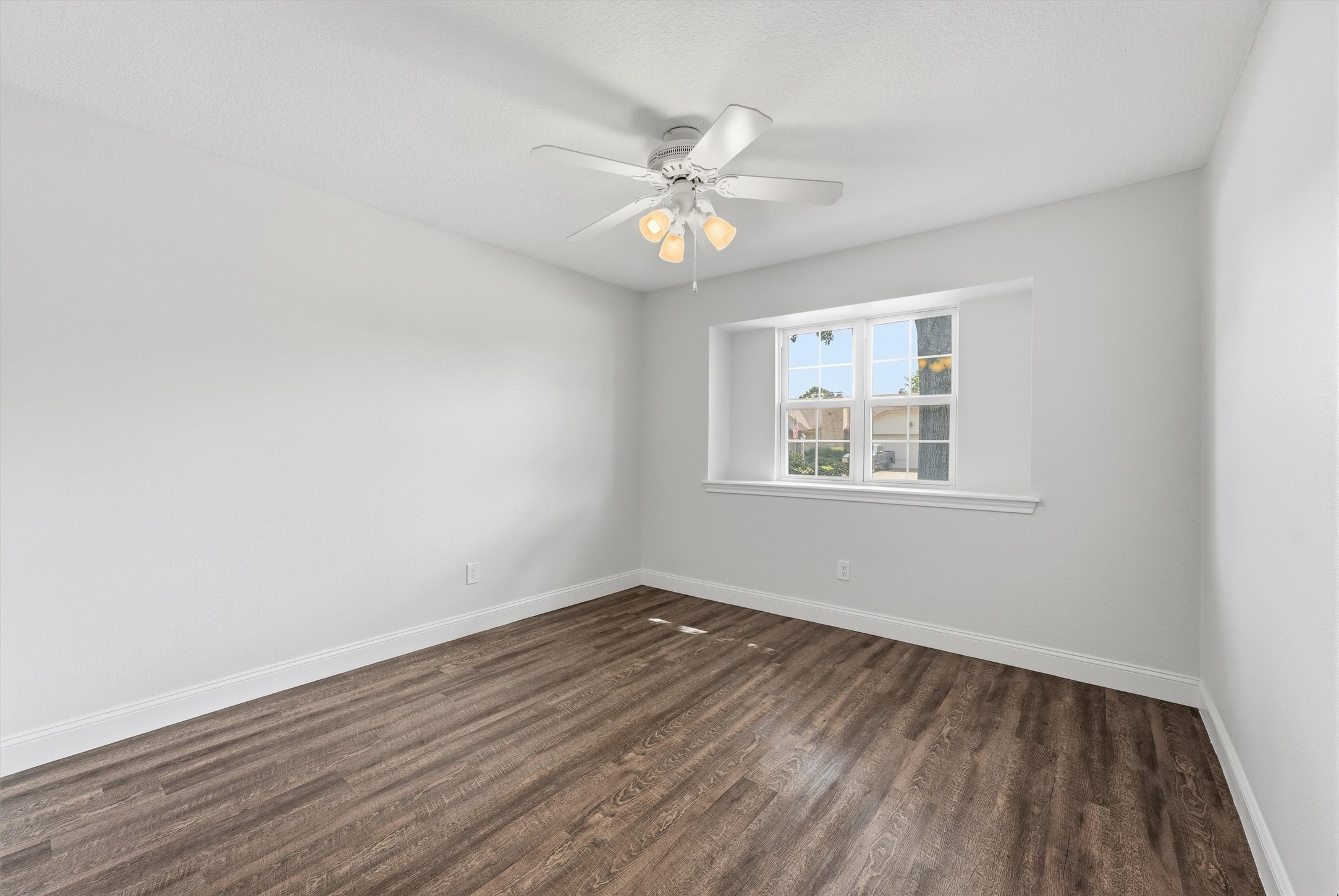 3734 Sweetbriar Drive Property Photo 6