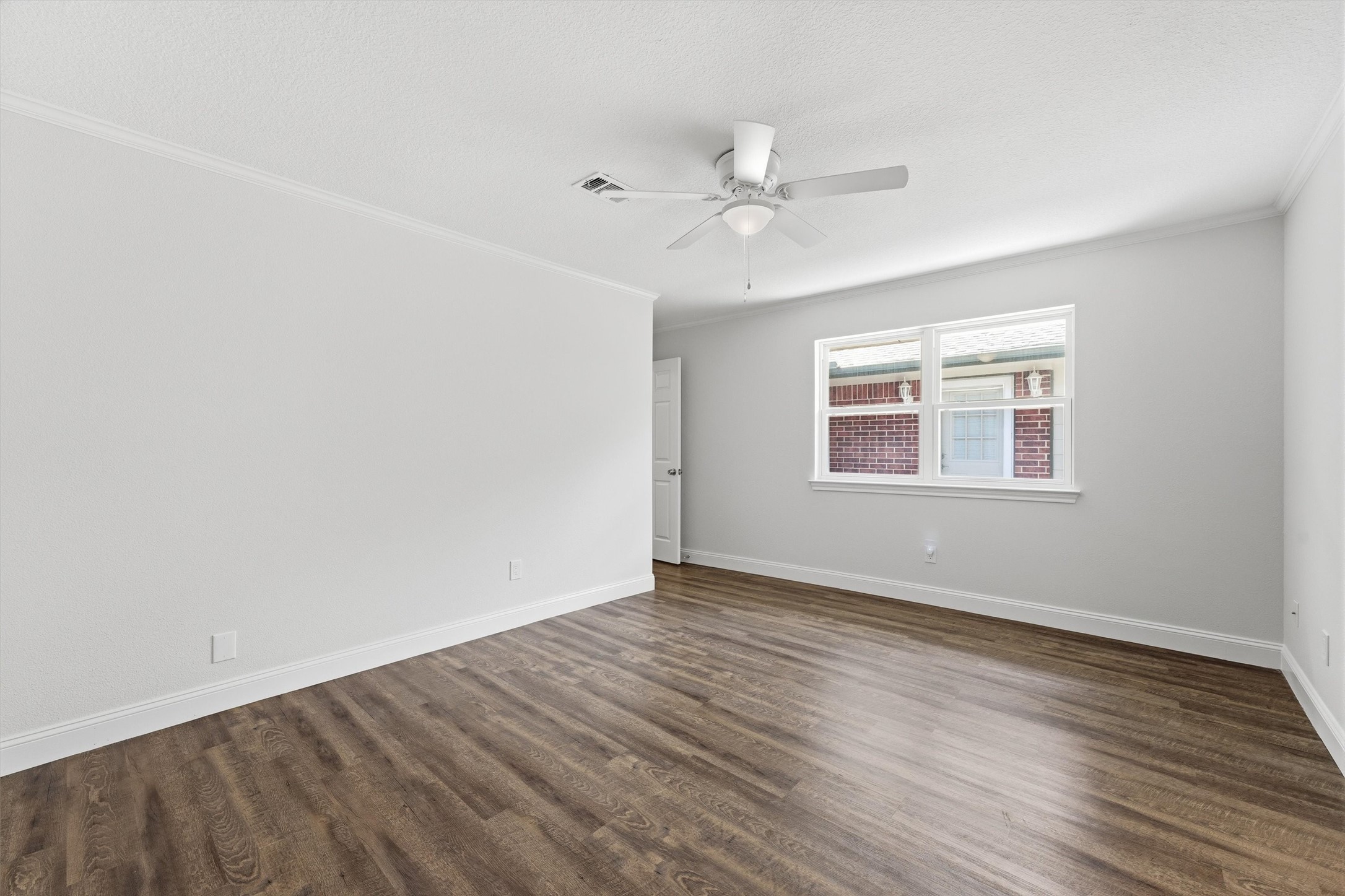 3734 Sweetbriar Drive Property Photo 10