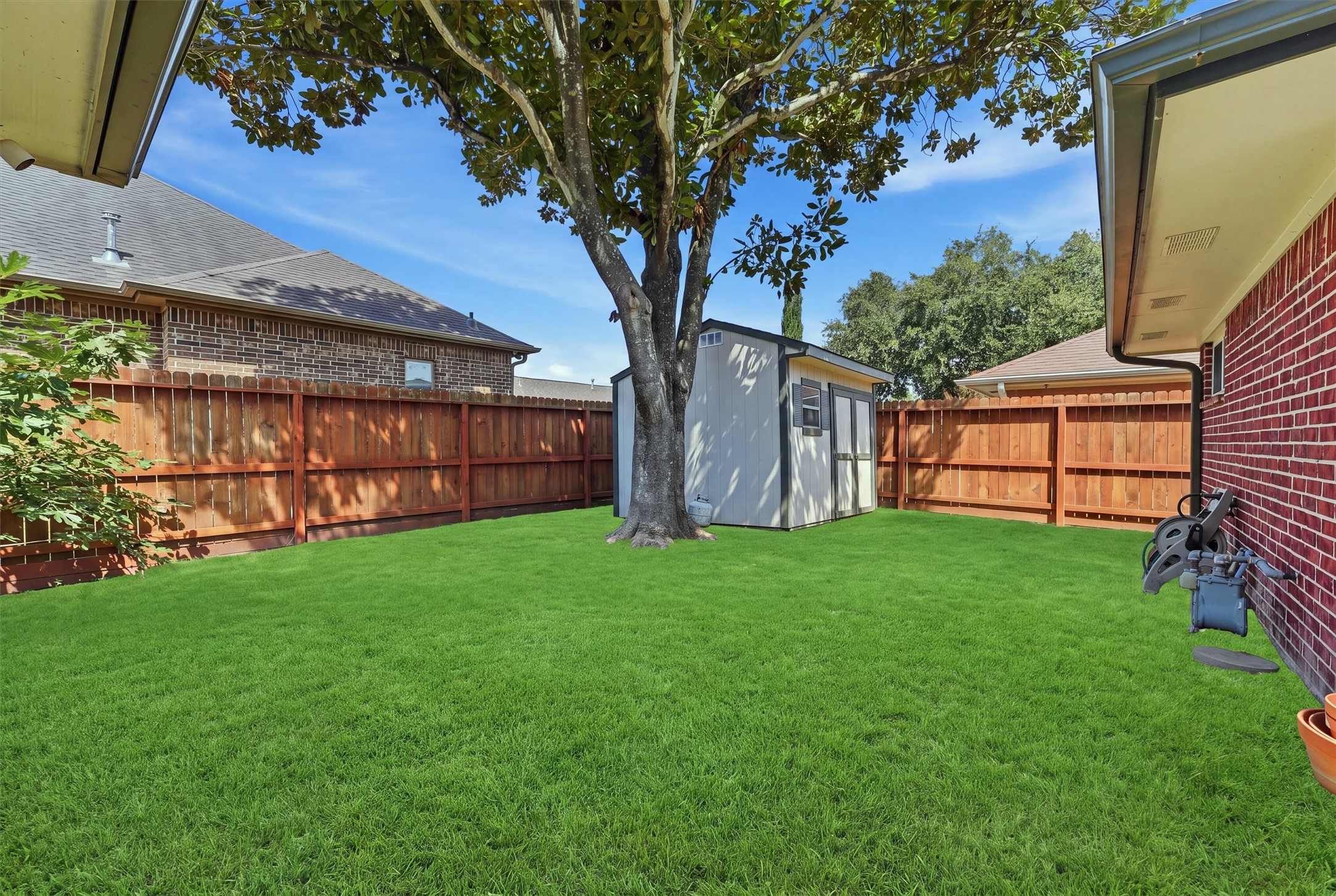 3734 Sweetbriar Drive Property Photo 20
